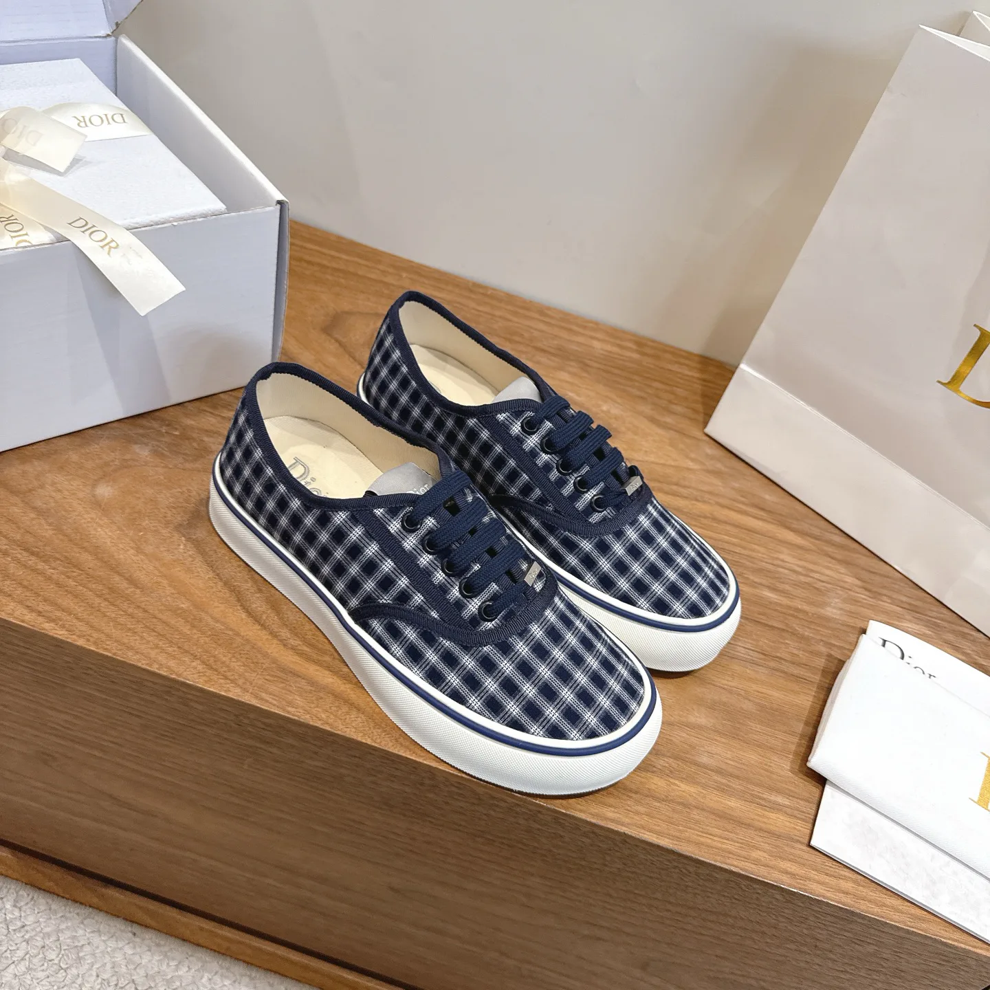 Women's Sneakers CHRISTIAN DIOR 18083842