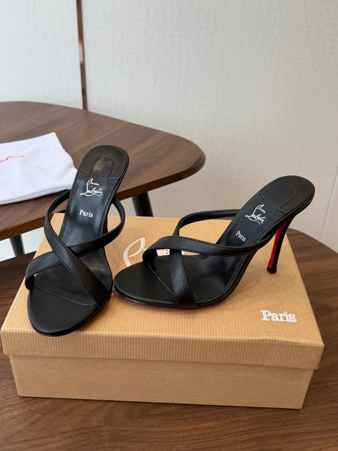 Women's Open-Toe Sandals CHRISTIAN LOUBOUTIN 18183094