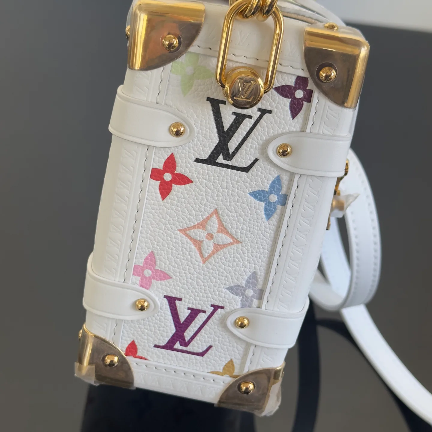 Women's Classic Handbags LOUIS VUITTON 18376448