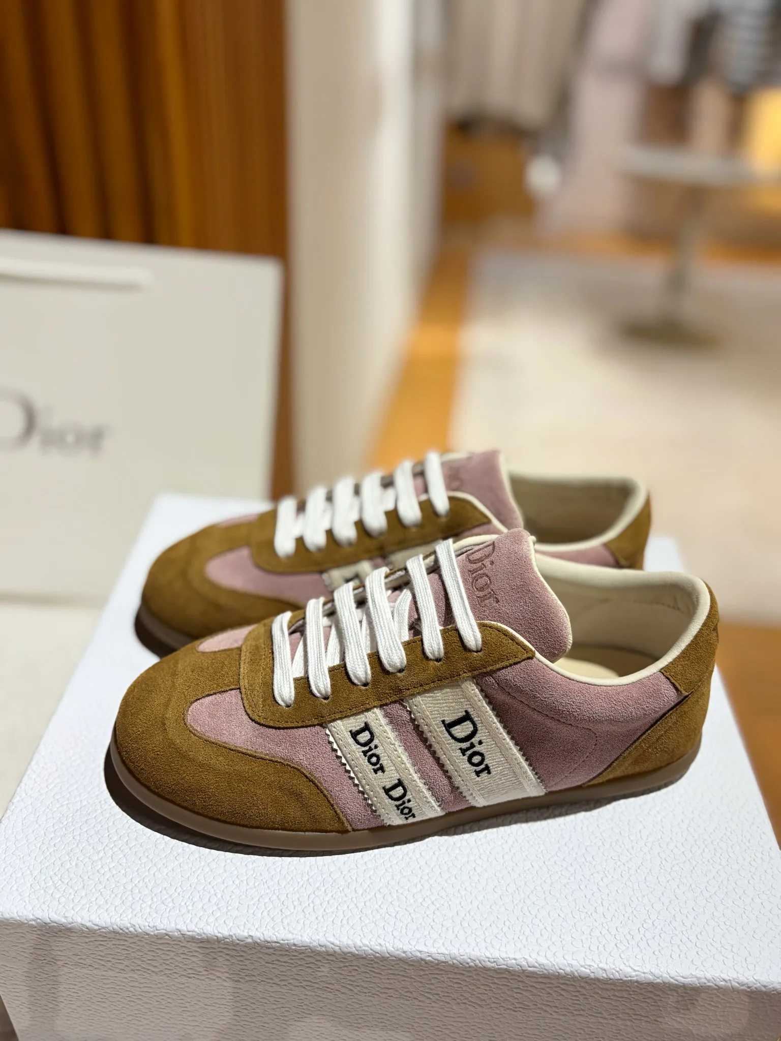 Women's Sneakers CHRISTIAN DIOR 18419410