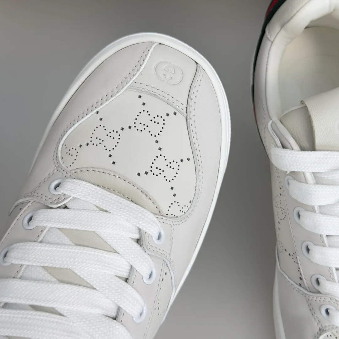 Women's Sneakers GUCCI 18158647