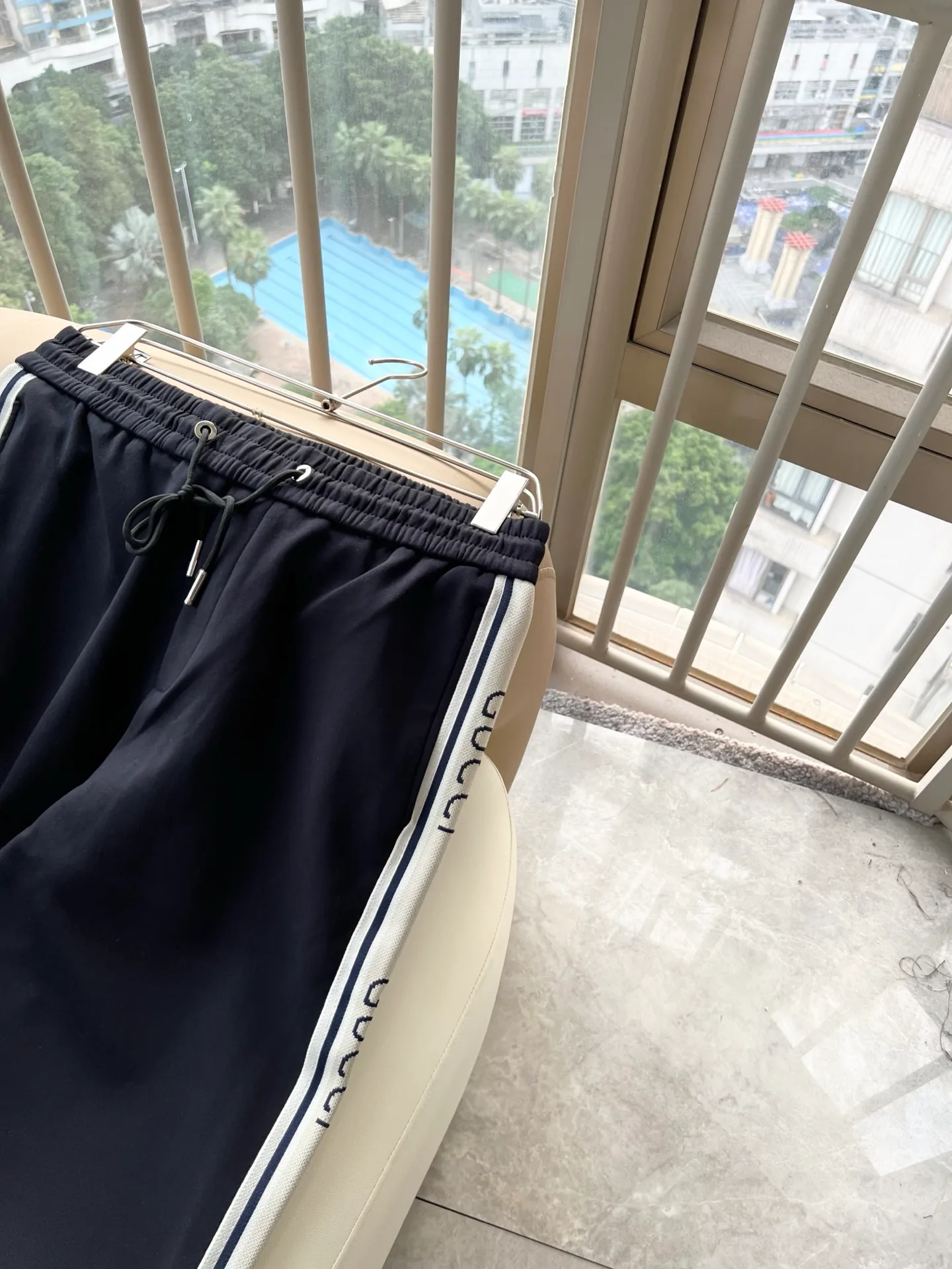 Men's Trousers GUCCI 18495742