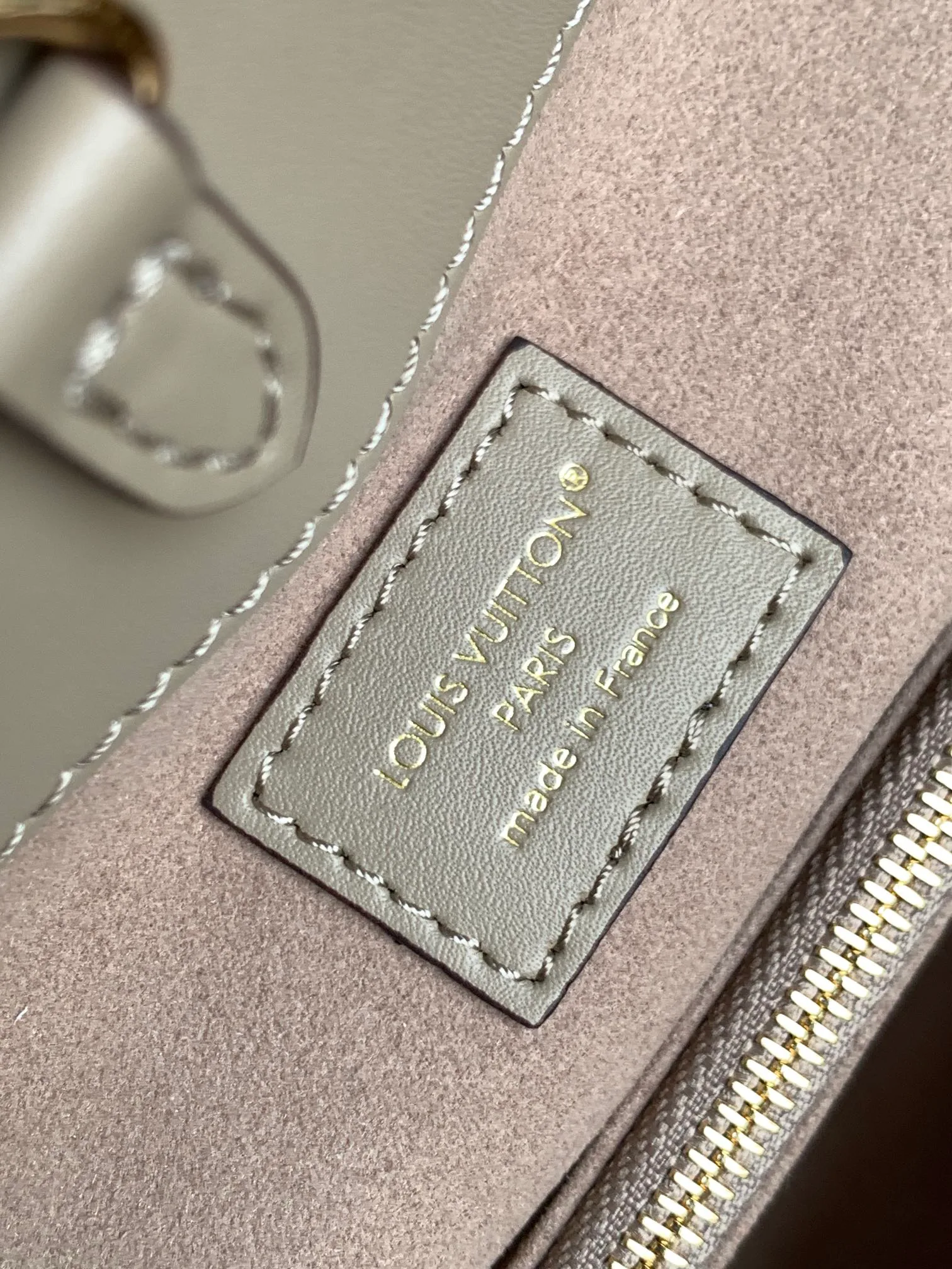 Women's Classic Handbags LOUIS VUITTON 17796558