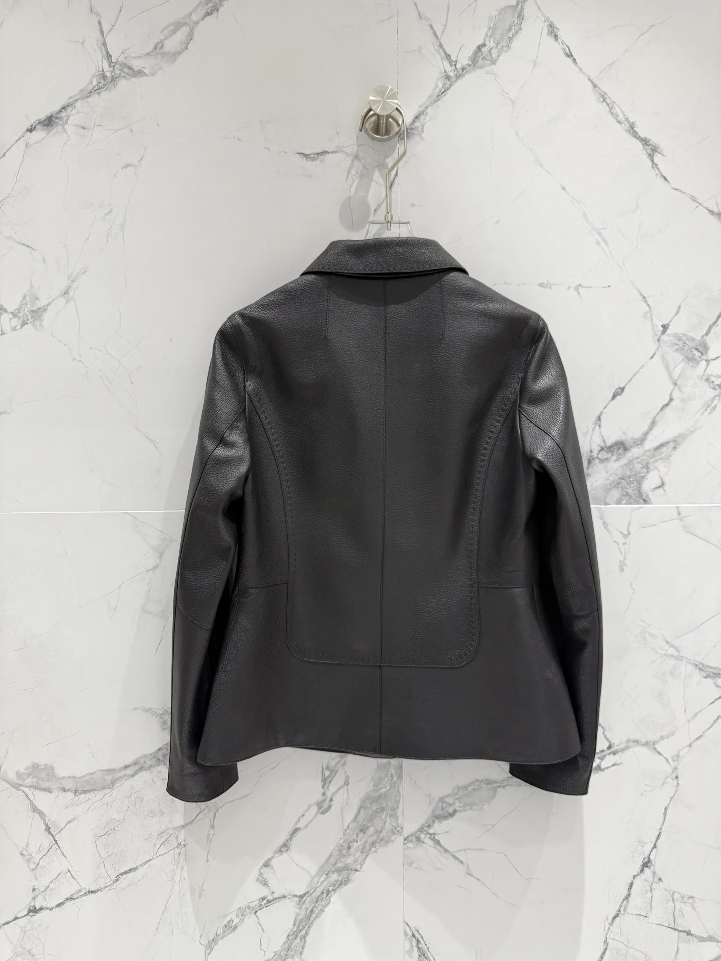 Women's Leather Jackets And Sheepskin Coats HERMES 17823588