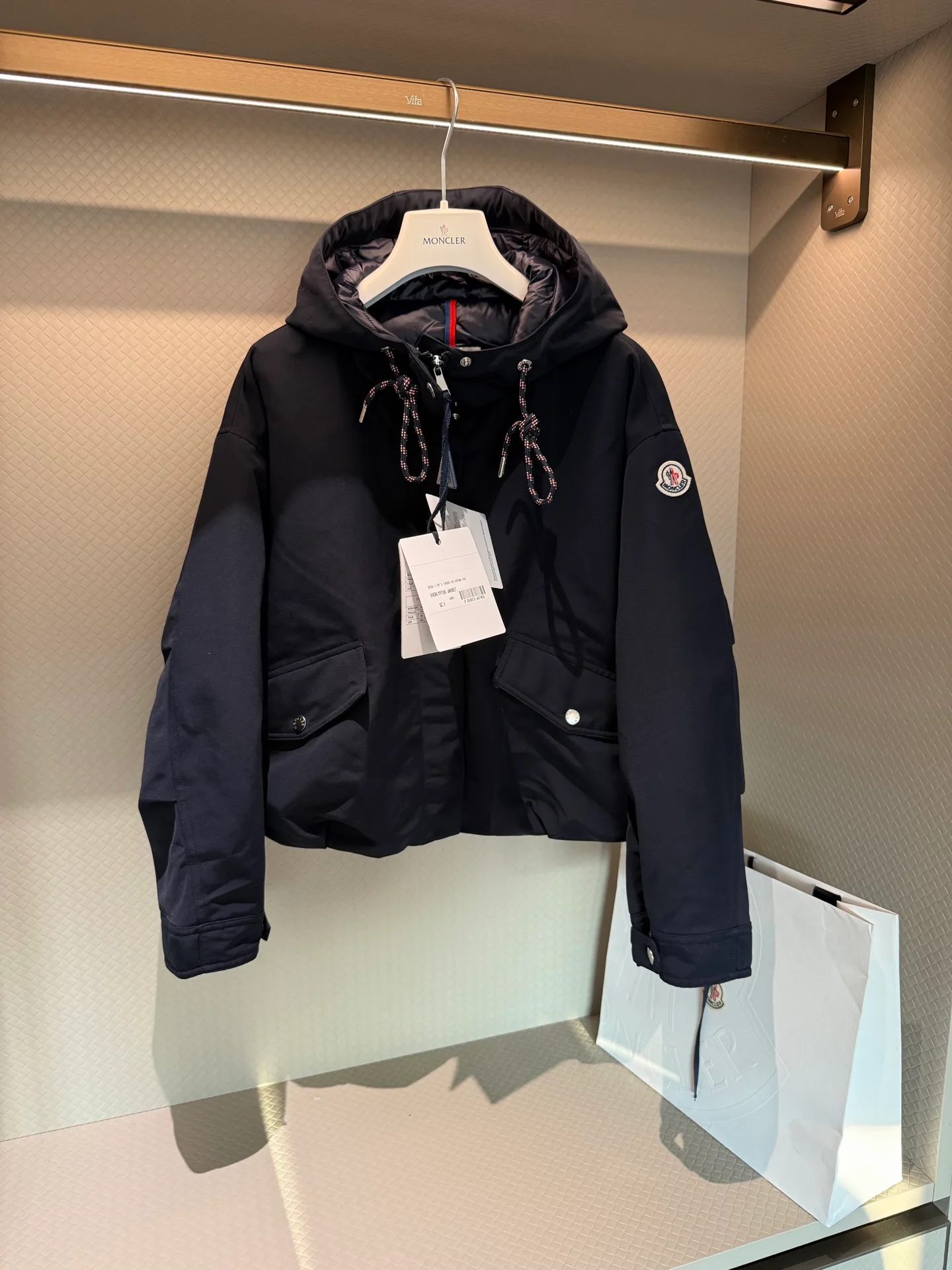 Women's Jackets And Down Jackets MONCLER 17952952