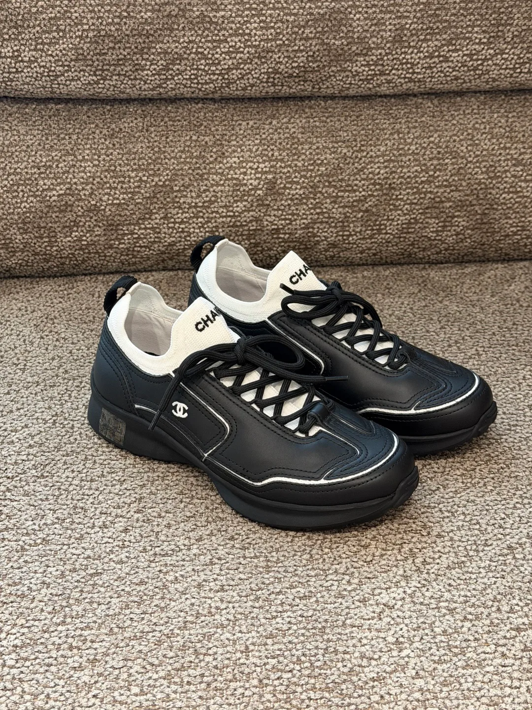 Women's Sneakers CHANEL 18224142