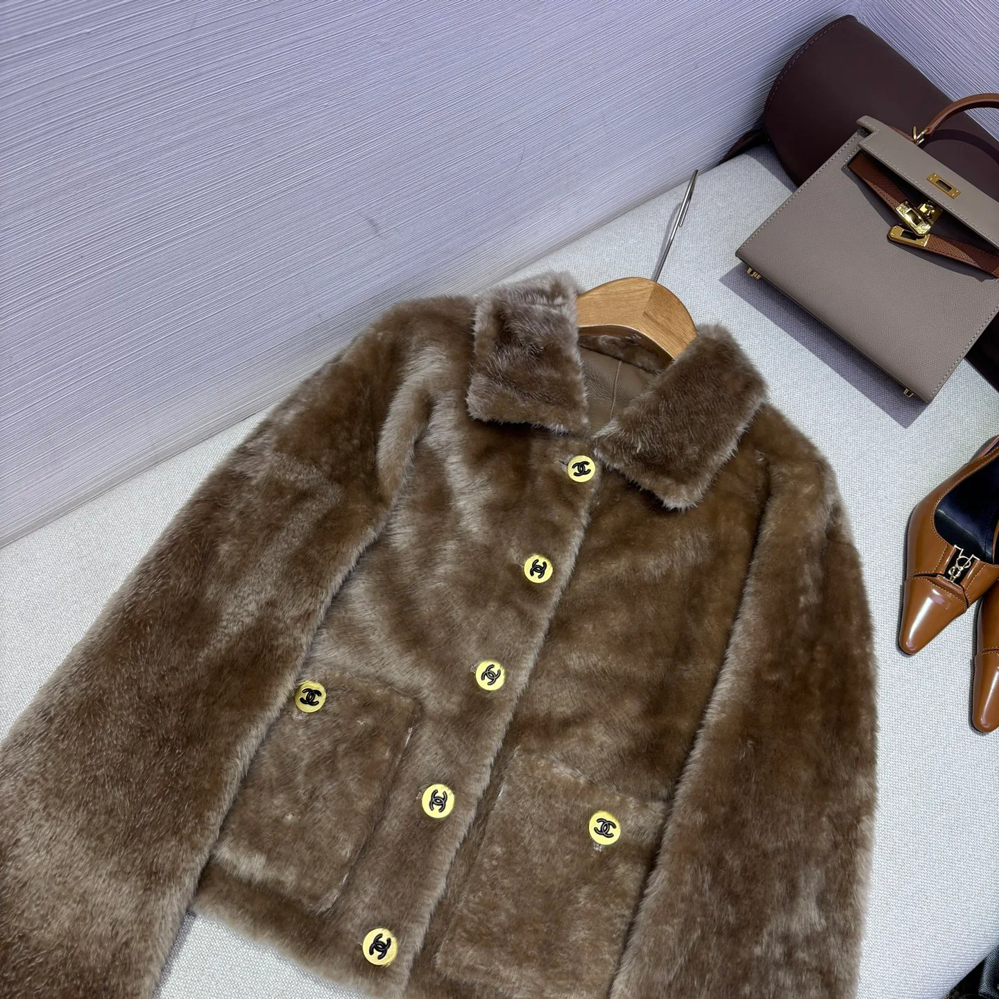 Women's Leather Jackets And Sheepskin Coats CHANEL 18016151
