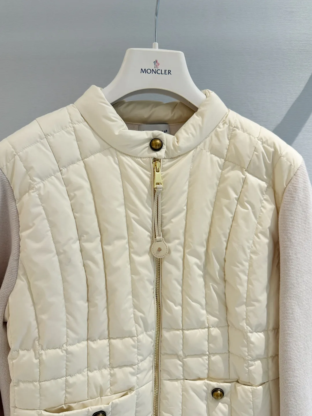 Women's Jackets And Down Jackets MONCLER 18184927