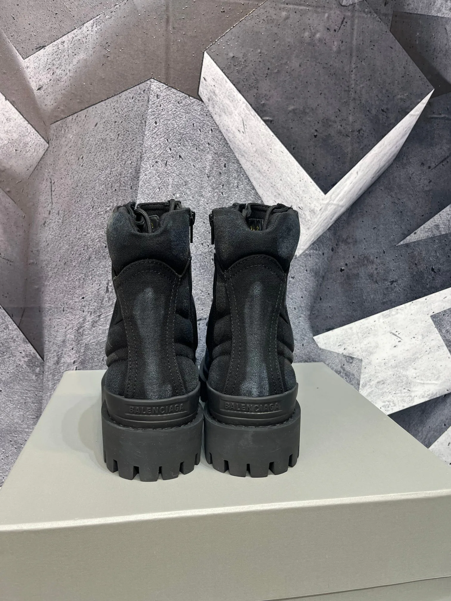 Men's Ankle Boots BALENCIAGA 17962236