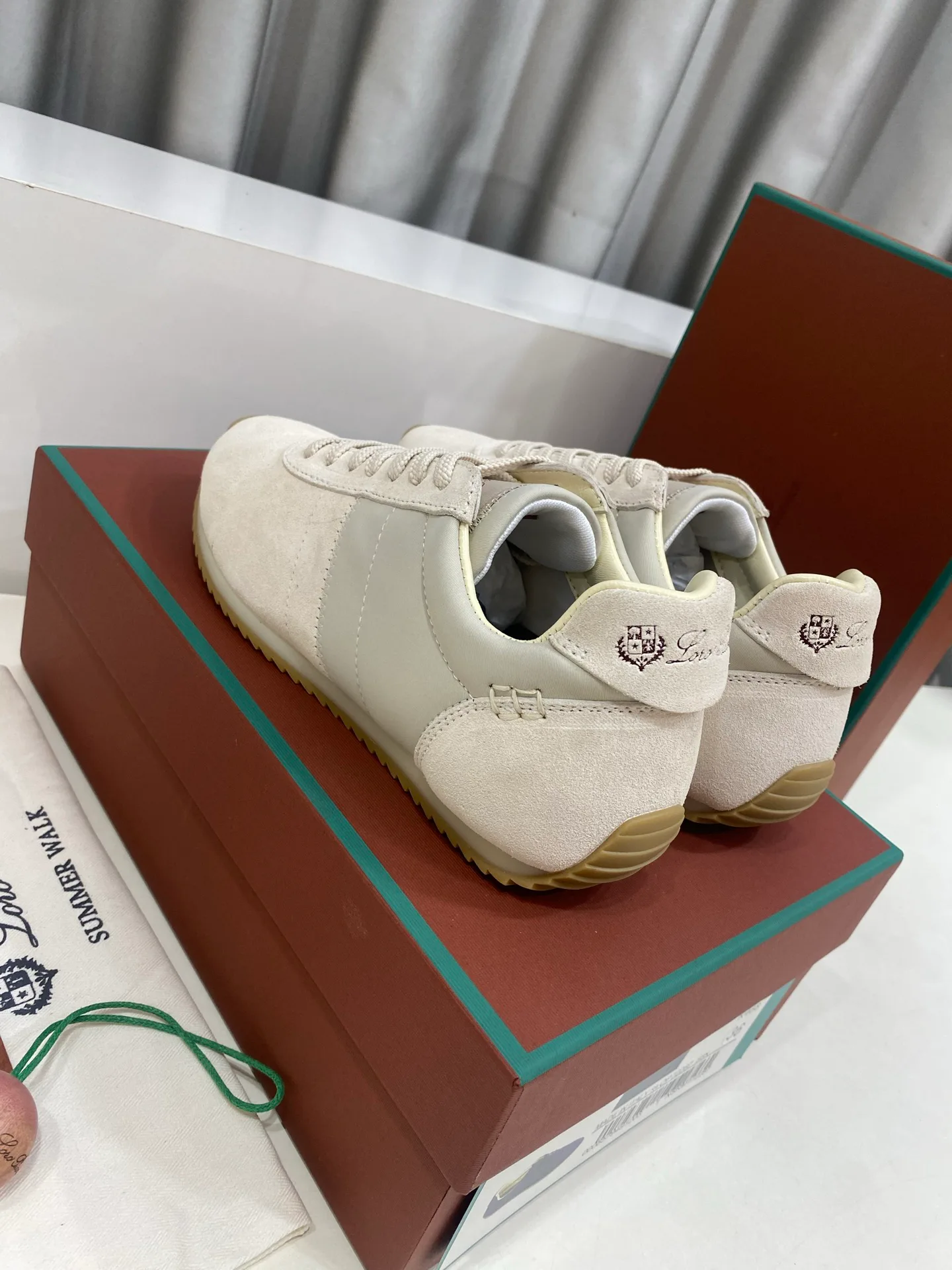 Women's Sneakers LORO PIANA 17485964