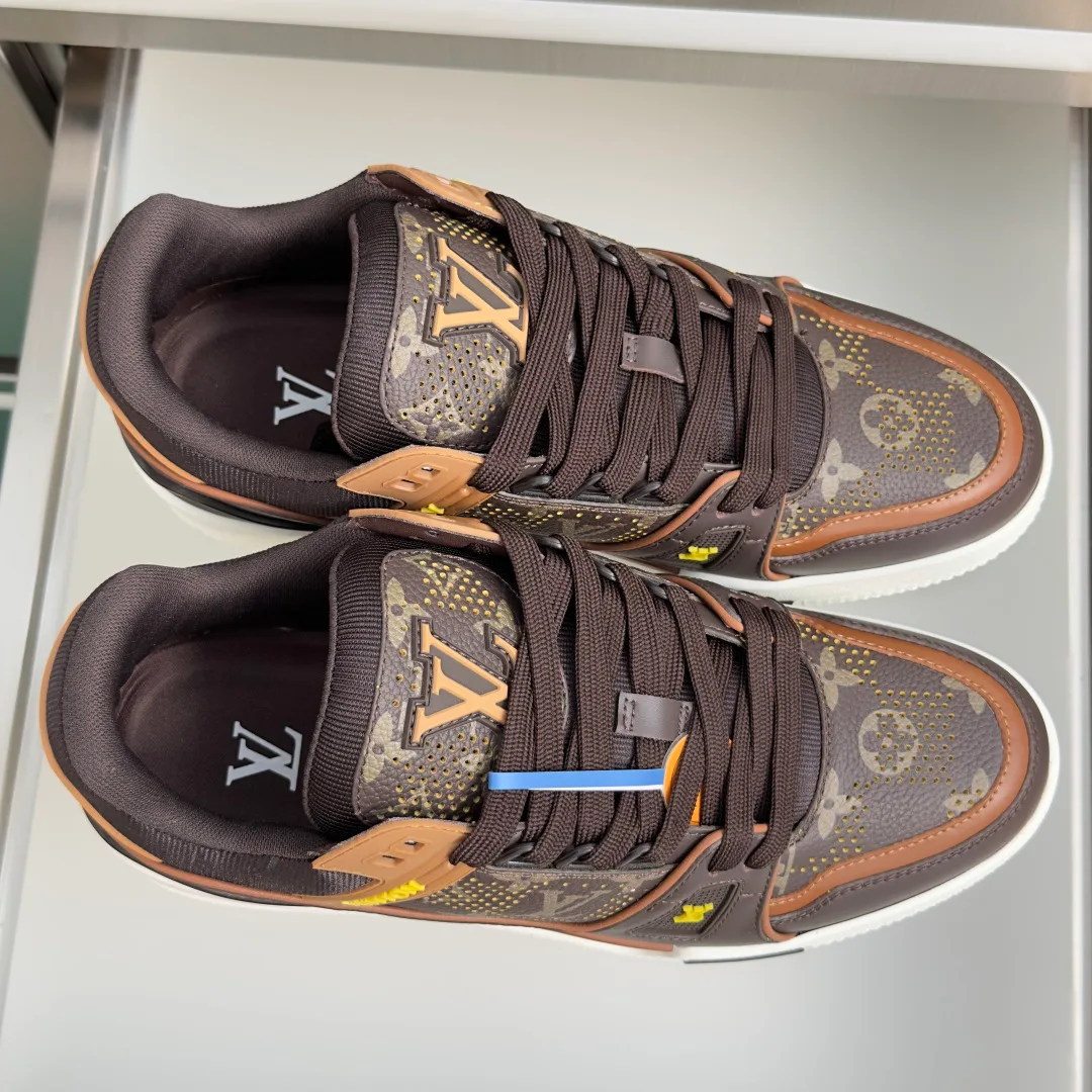 Men's Sneakers LOUIS VUITTON 17772027