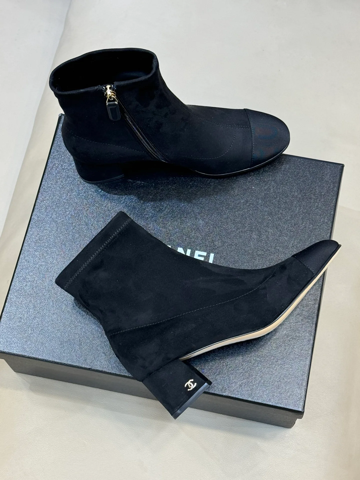 Women's Booties CHANEL 18194180