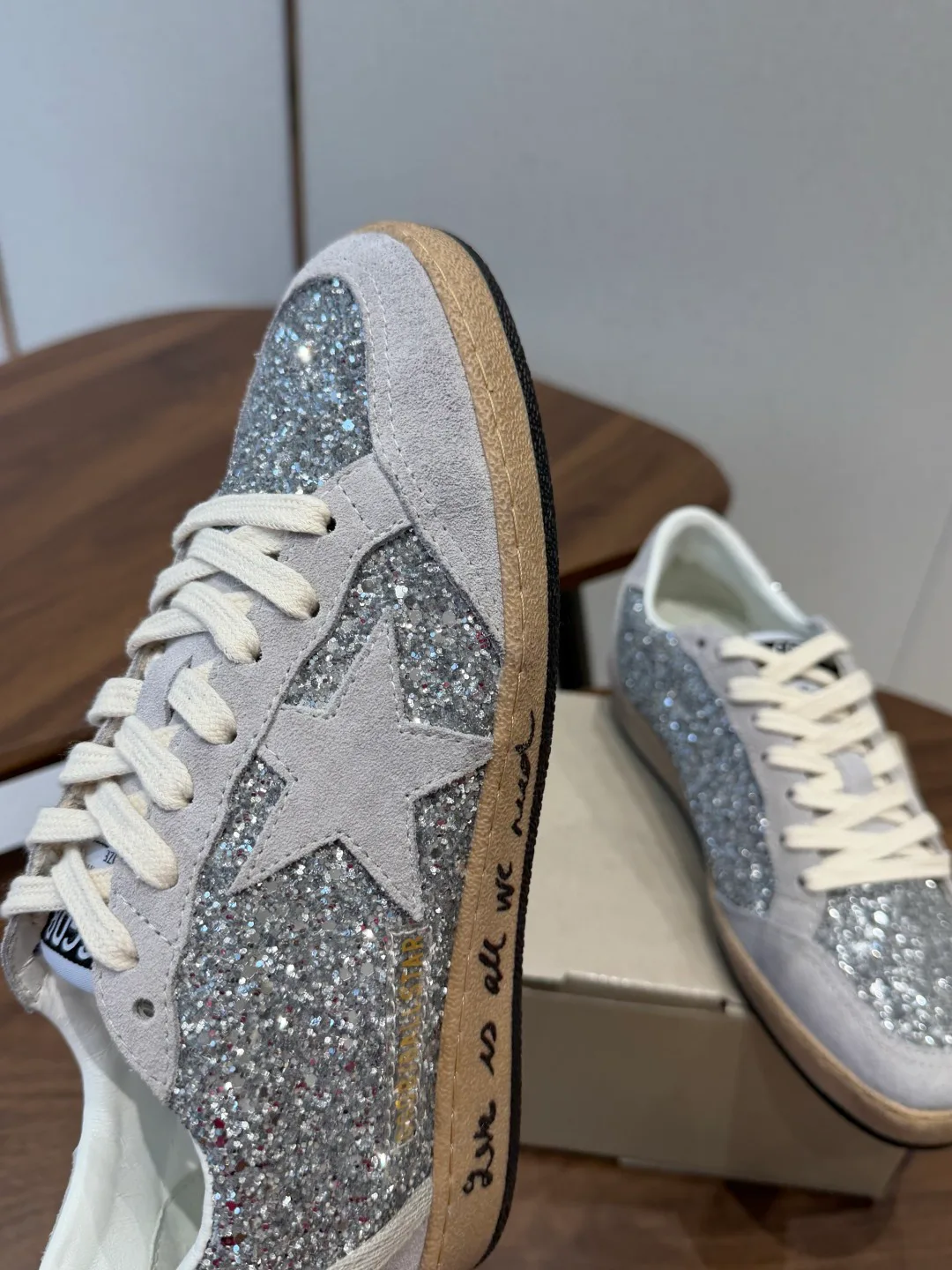 Women's Sneakers GOLDEN GOOSE 18357251
