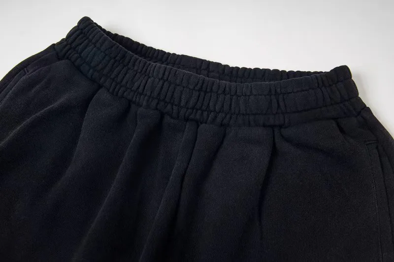 Men's Trousers BALENCIAGA 18455327