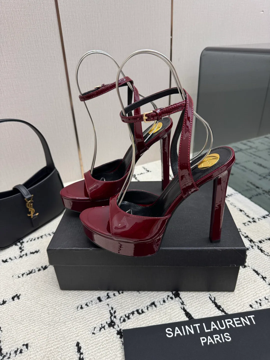 Women's Open-Toe Sandals SAINT LAURENT 18049023