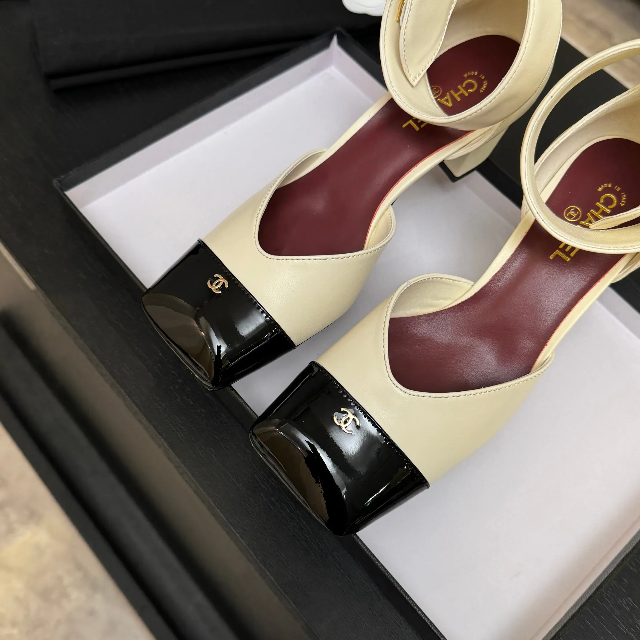 Women's Open-Toe Sandals CHANEL 17882837