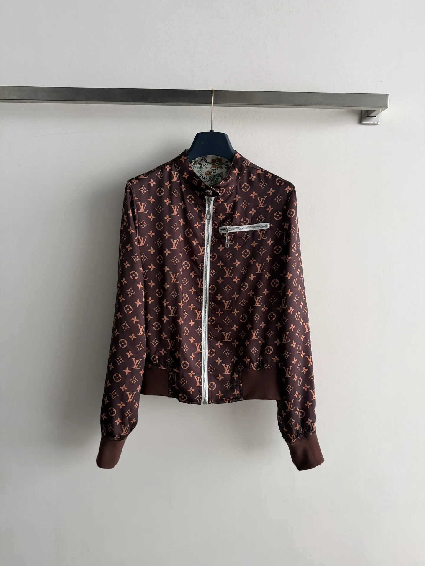 Women's Jackets And Down Jackets LOUIS VUITTON 17307665