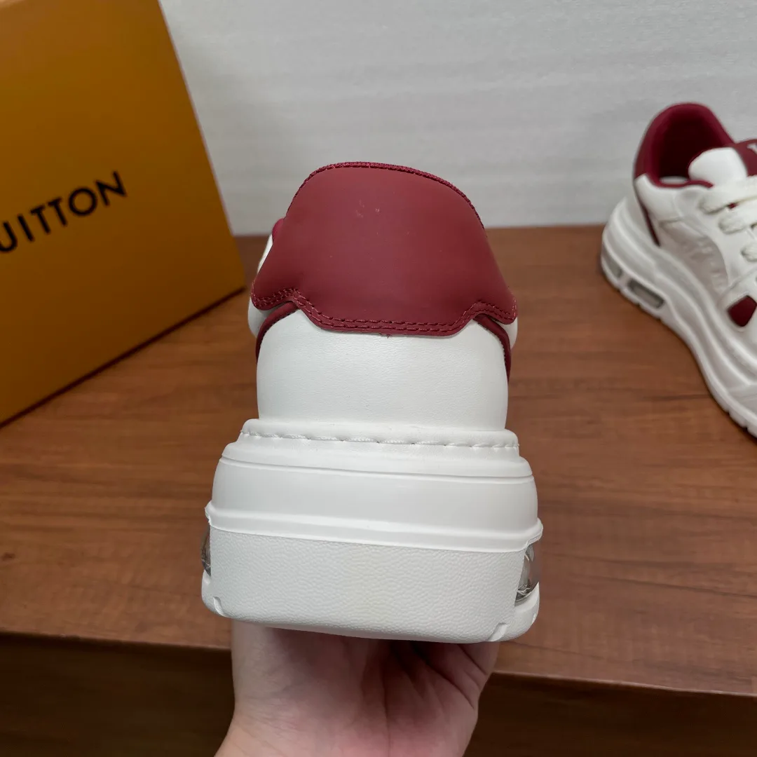 Кроссовки Мужские Louis Vuitton 18626571