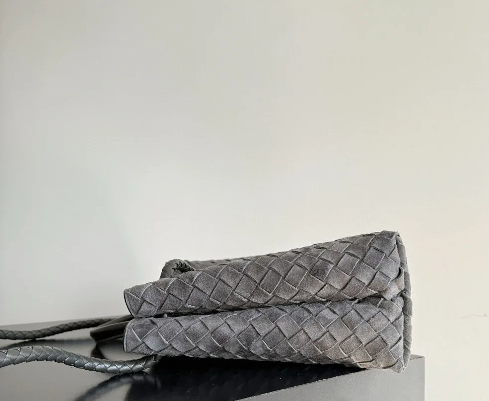 Women's Classic Handbags BOTTEGA VENETA 17894774