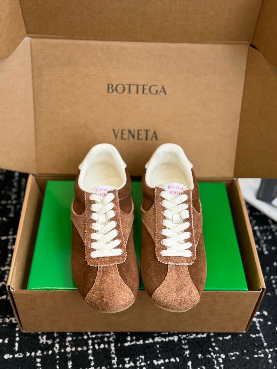 Women's Sneakers BOTTEGA VENETA 18260310