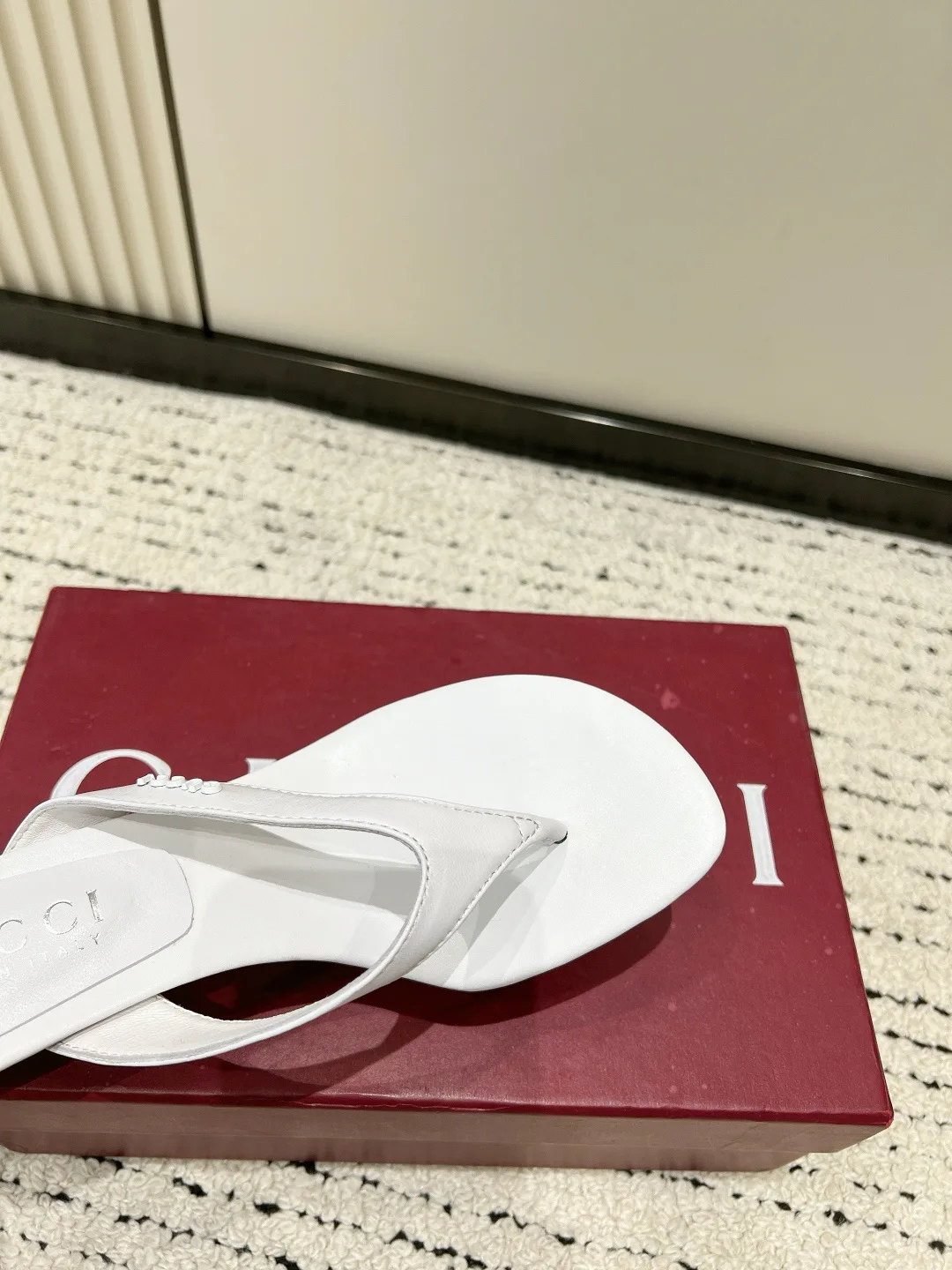 Women's Flip-Flops GUCCI 17637844