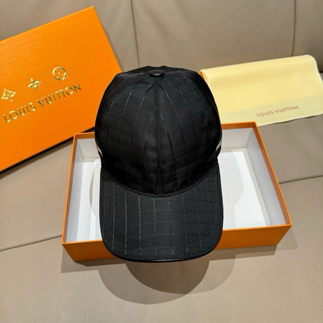 Hats LOUIS VUITTON 17515272