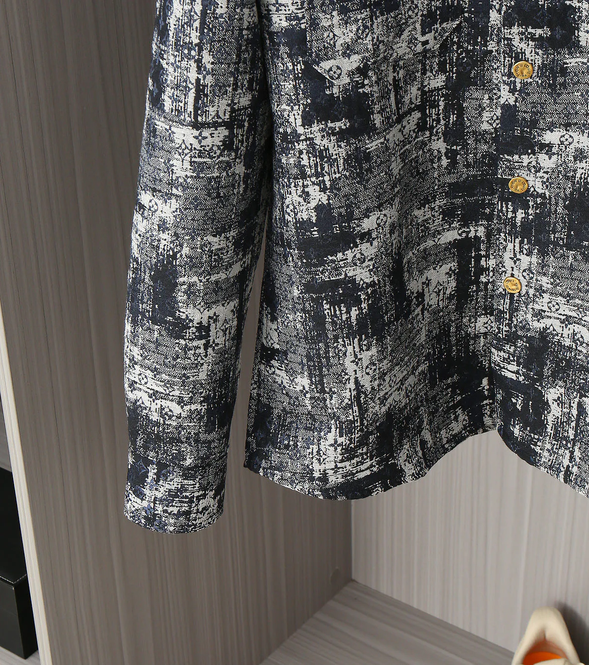 Men's Shirts LOUIS VUITTON 18256406