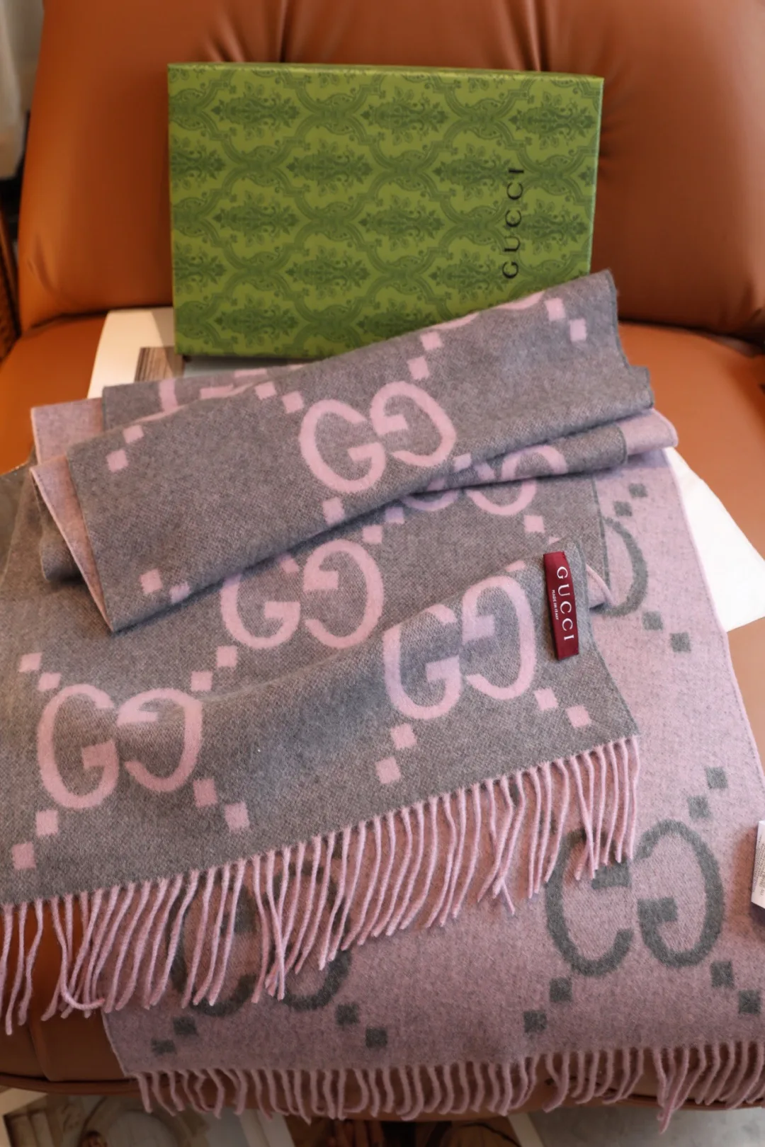 Scarves GUCCI 18265970