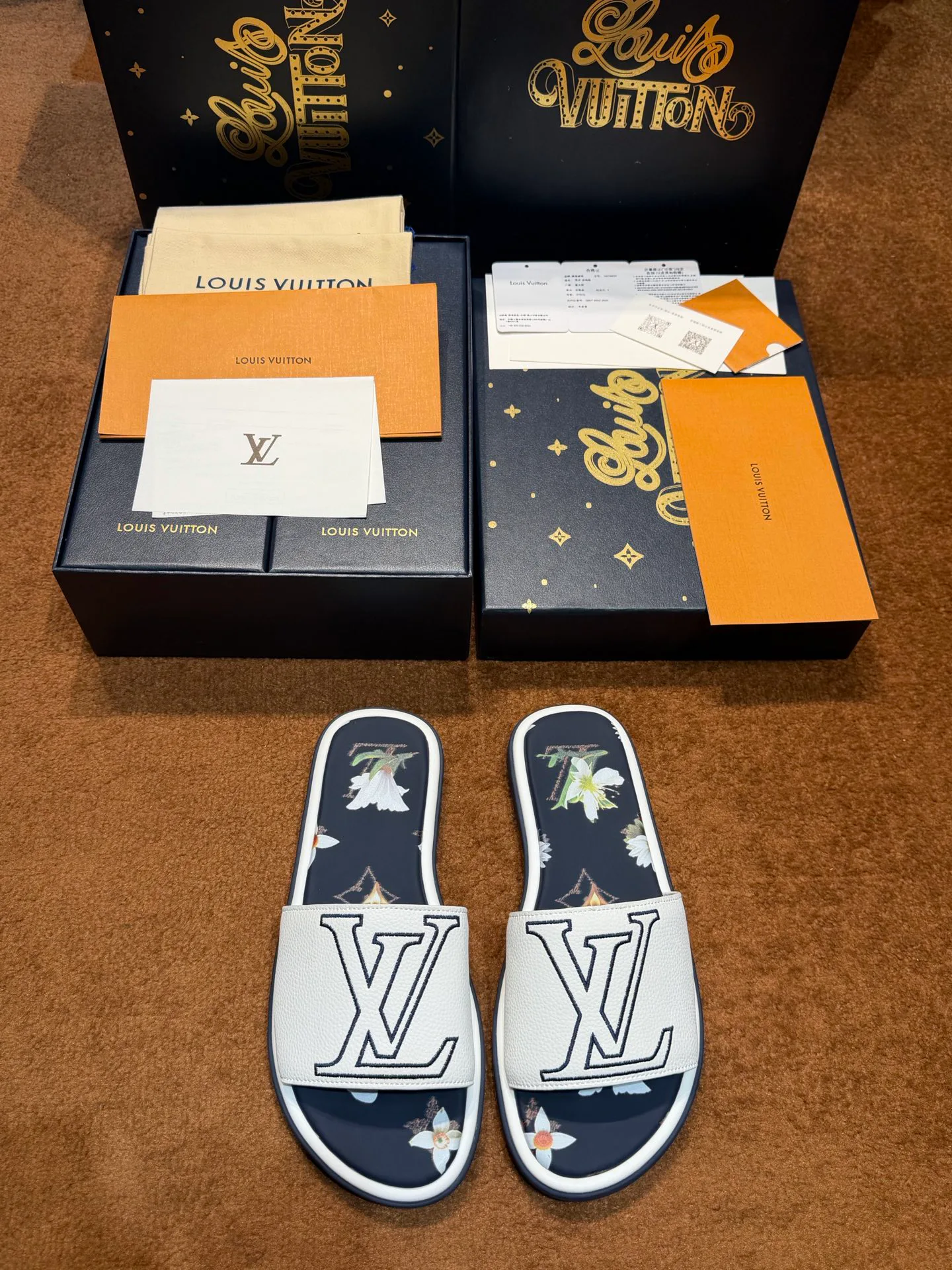 Women's Flip-Flops LOUIS VUITTON 17059501