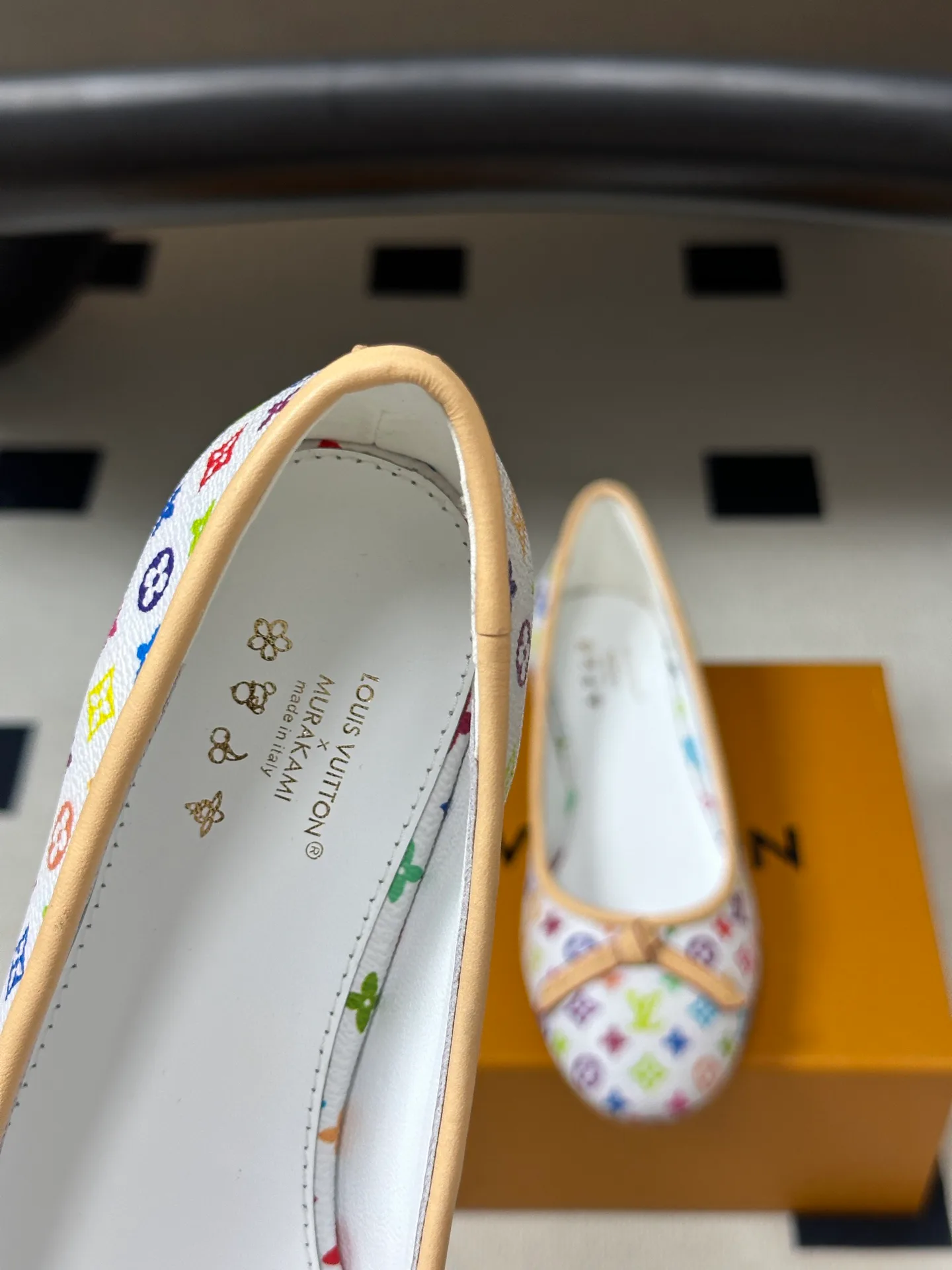 Women's Ballet Flats LOUIS VUITTON 18049410