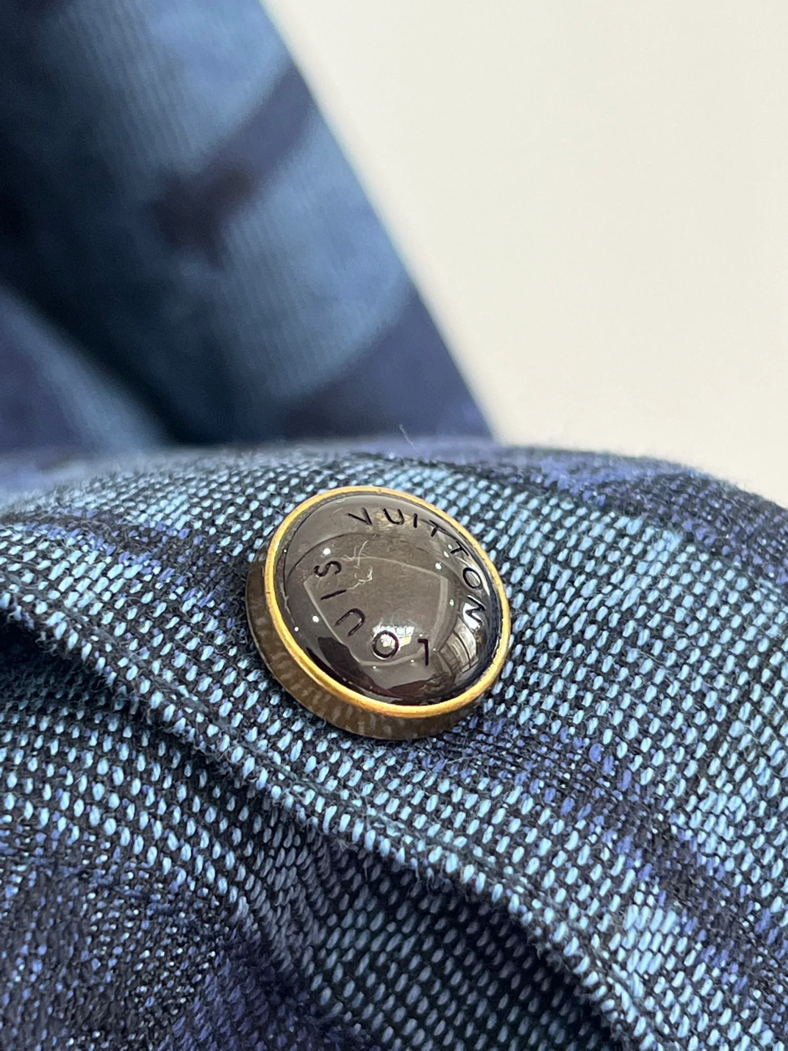 Men's Shirts LOUIS VUITTON 17950295