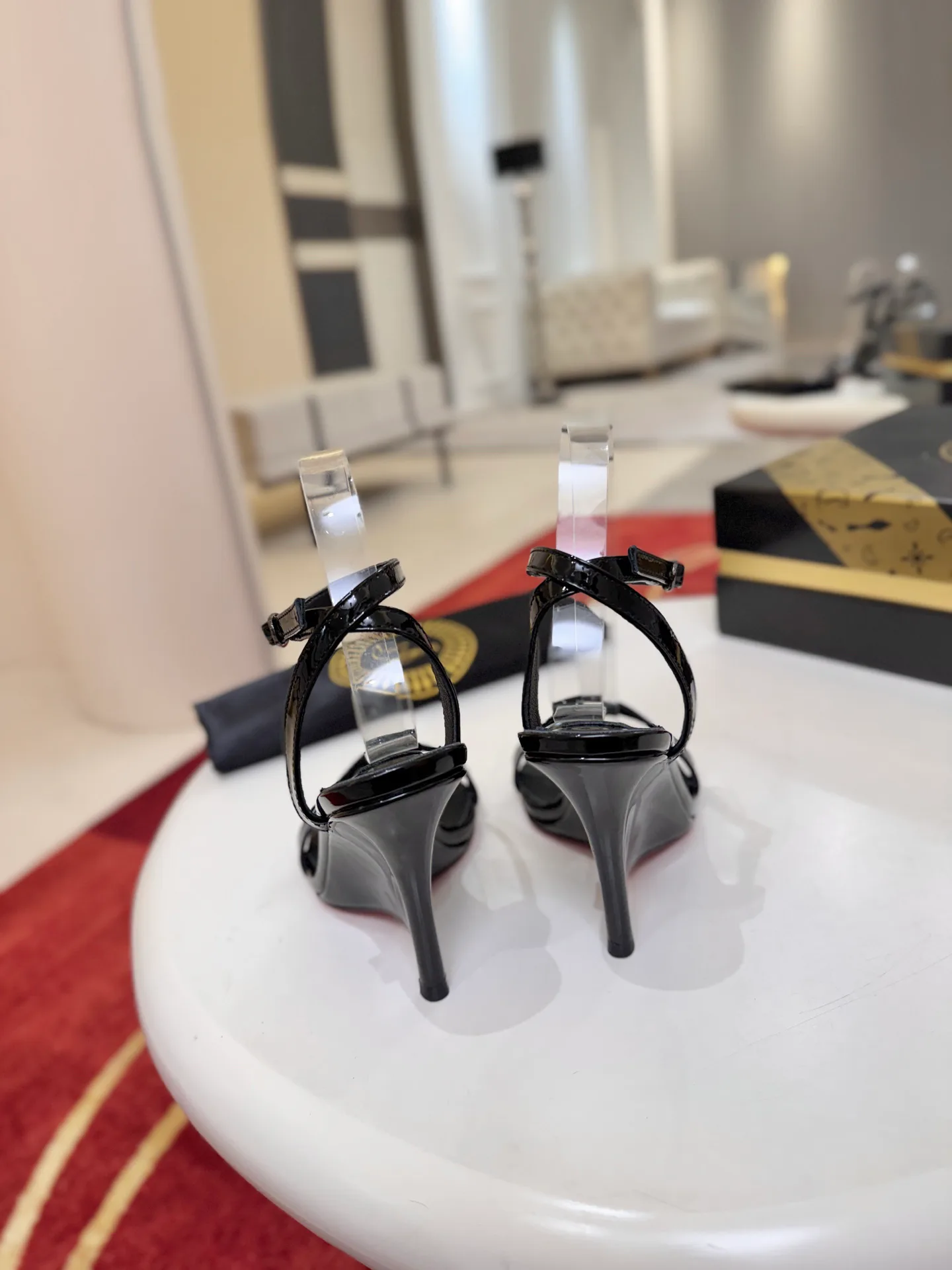 Women's Open-Toe Sandals CHRISTIAN LOUBOUTIN 18500908