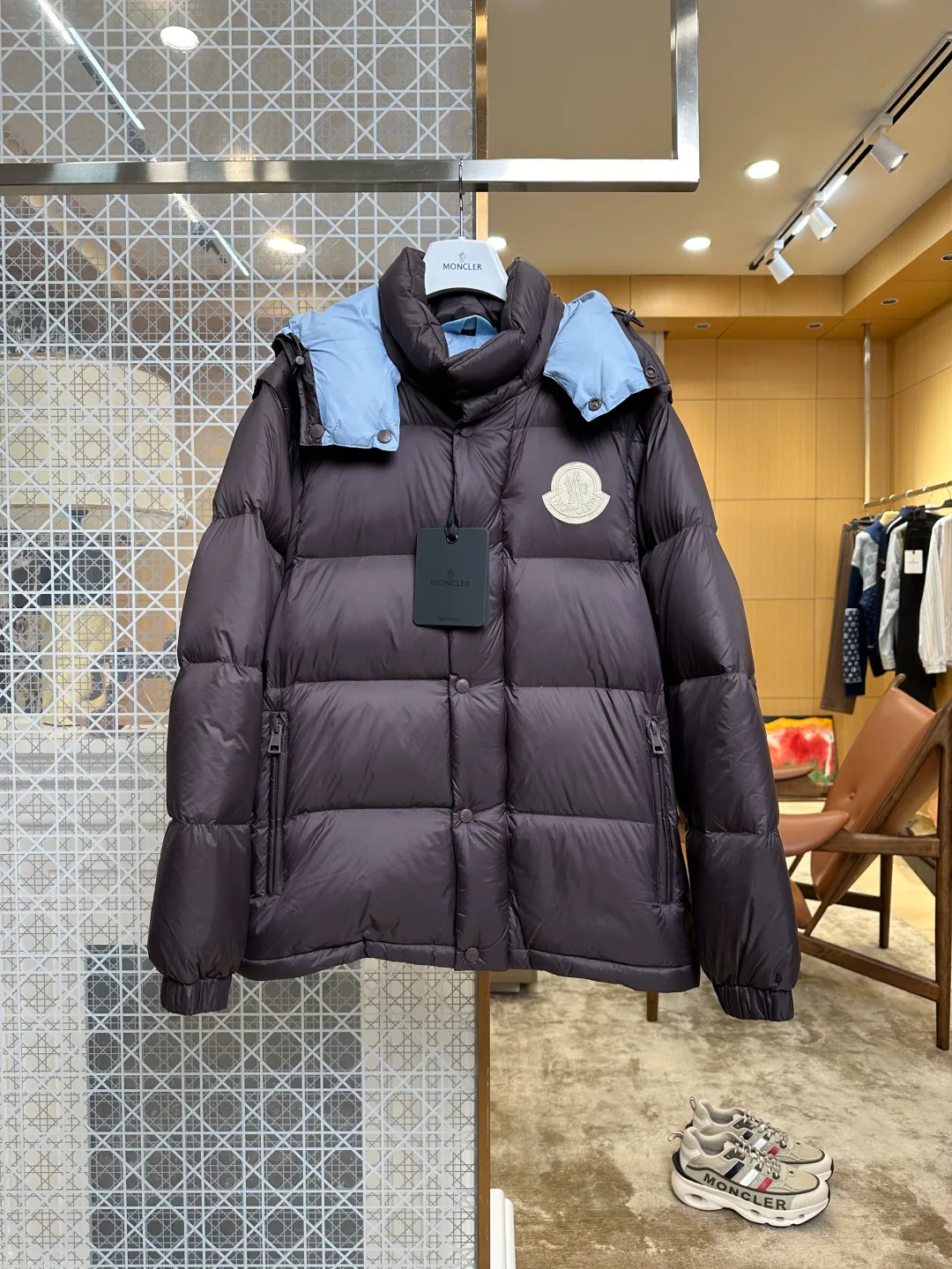 Men's Jackets And Down Jackets MONCLER 18260868