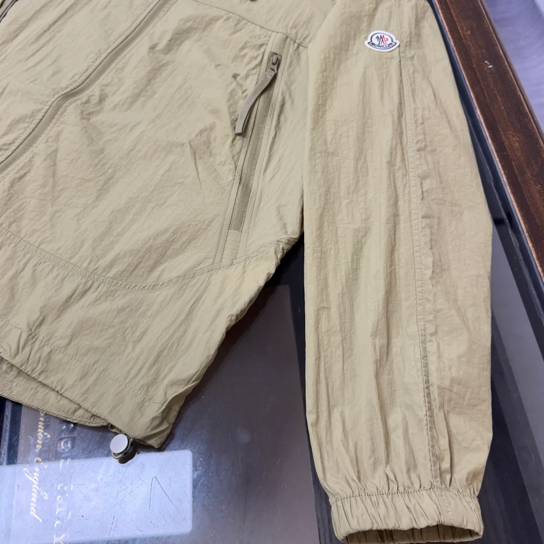 Men's Jackets And Down Jackets MONCLER 17286063