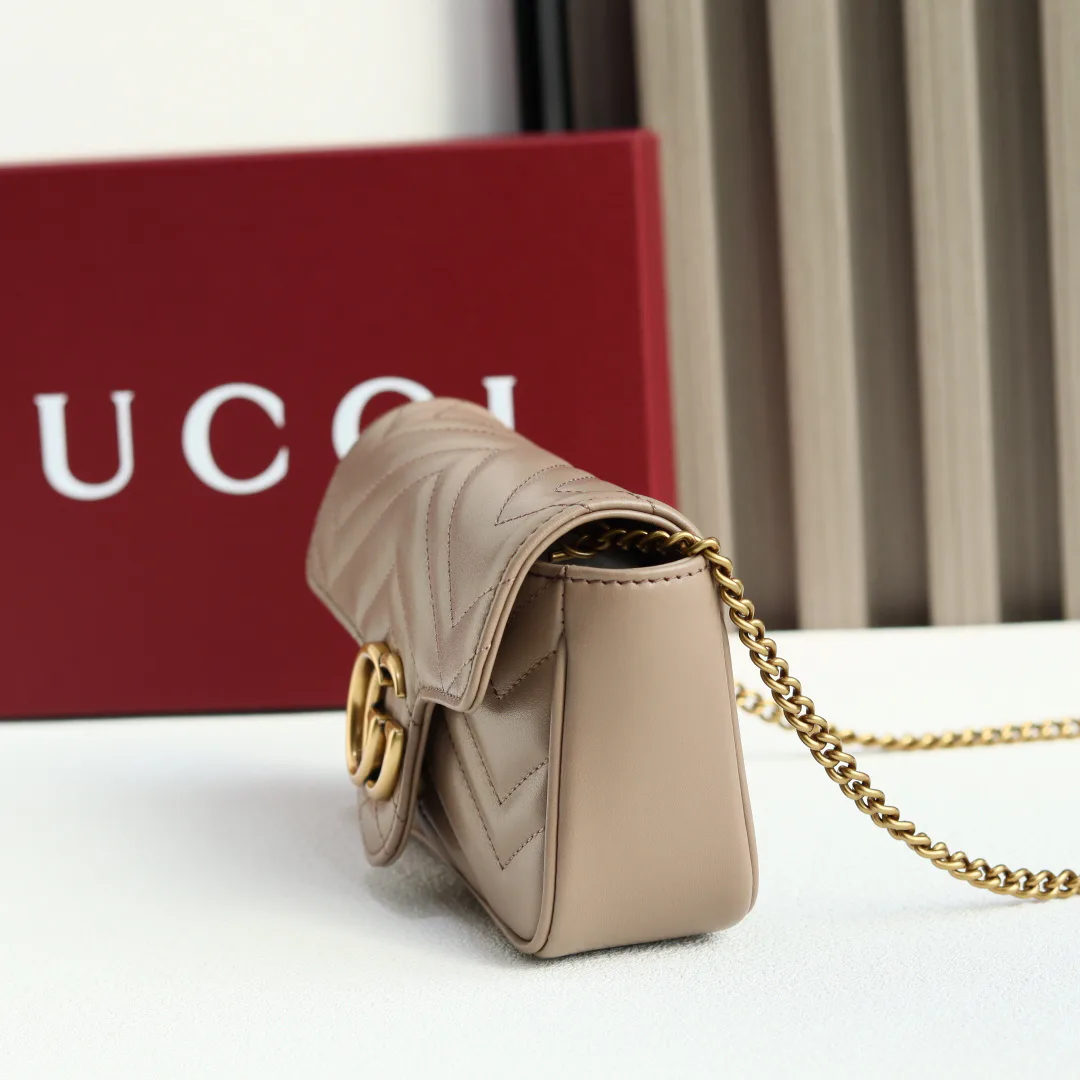 Women's Classic Handbags GUCCI 17947927