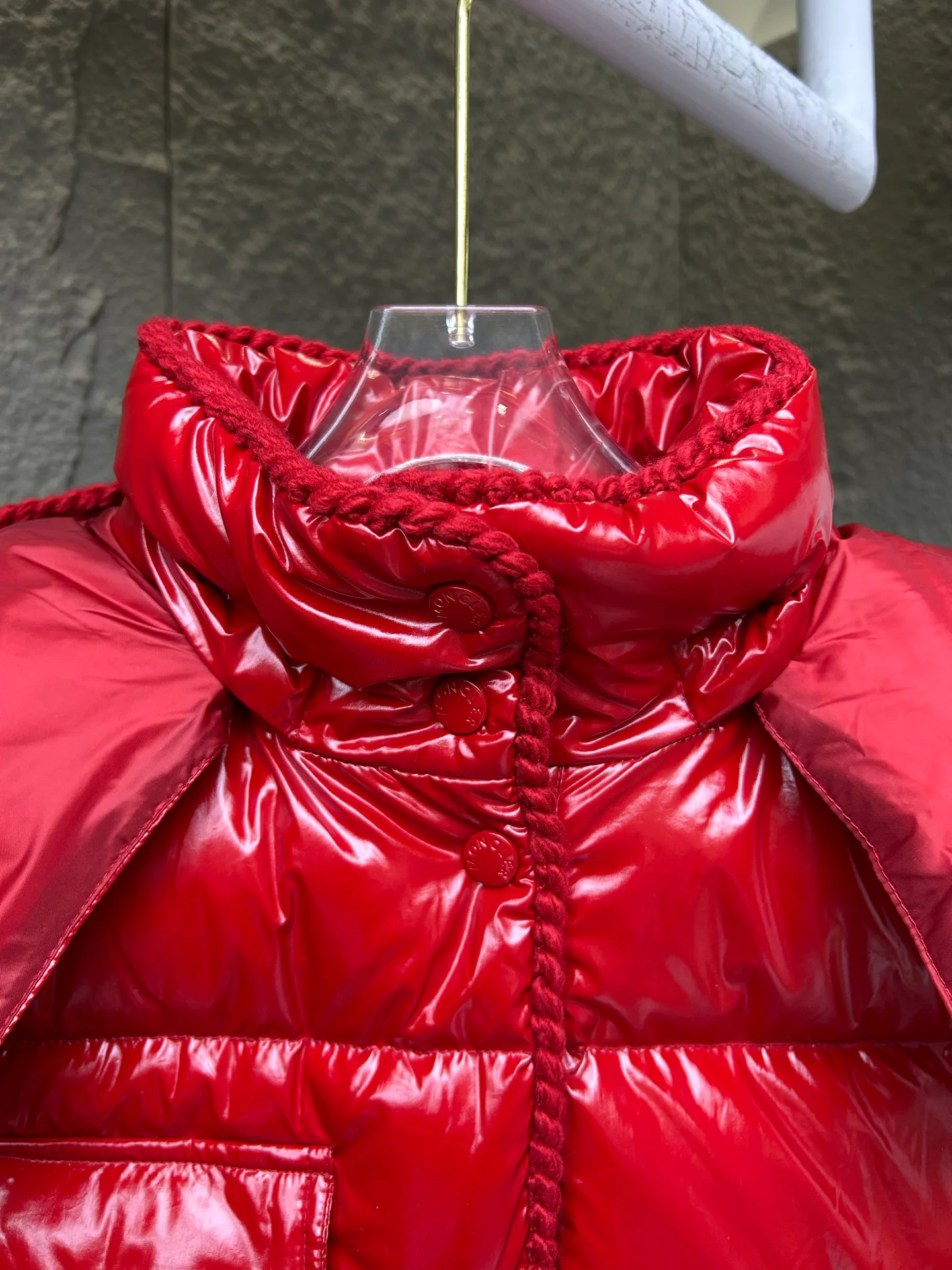 Women's Jackets And Down Jackets MONCLER 18002371