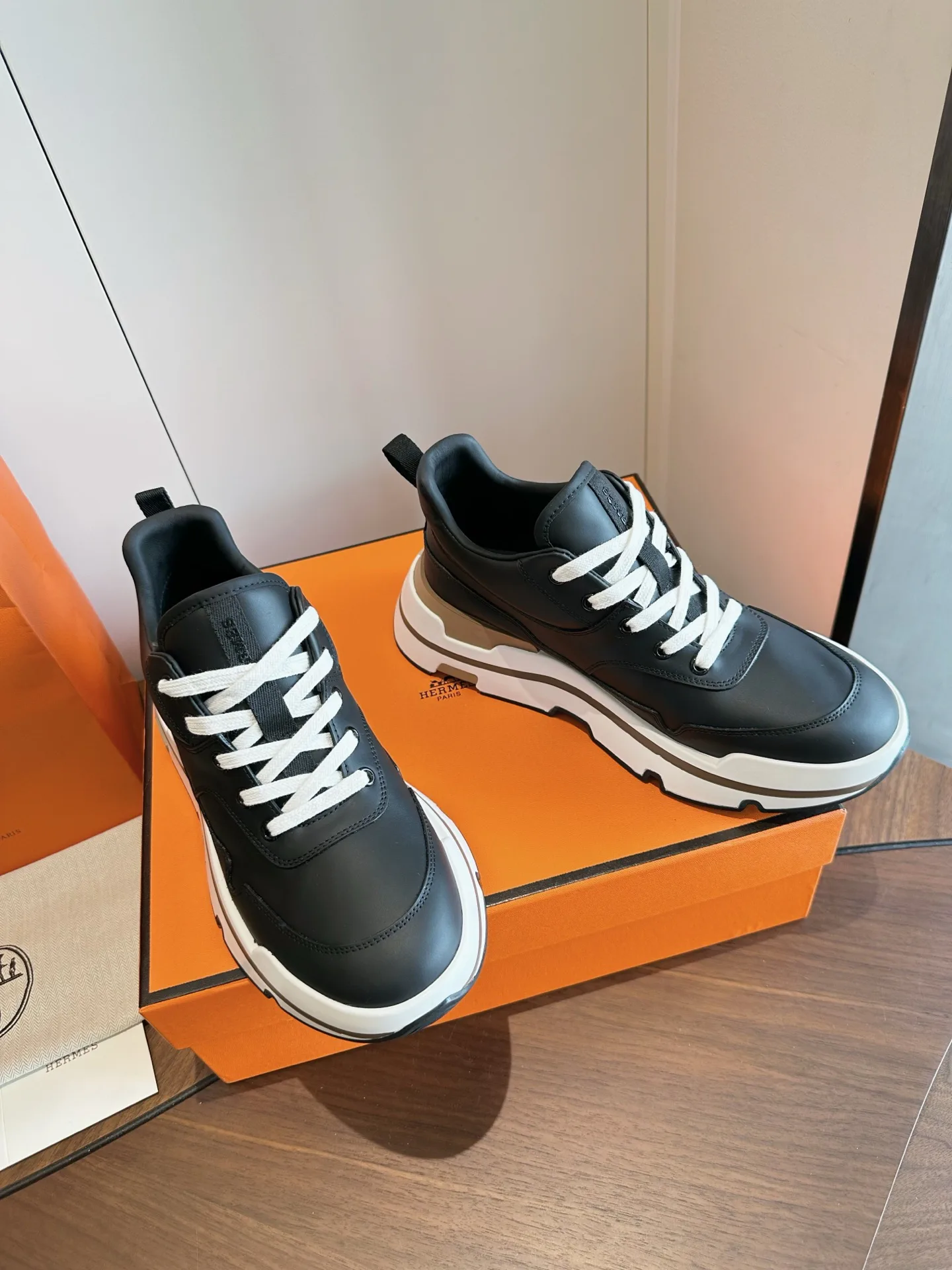 Men's Sneakers HERMES 18485691