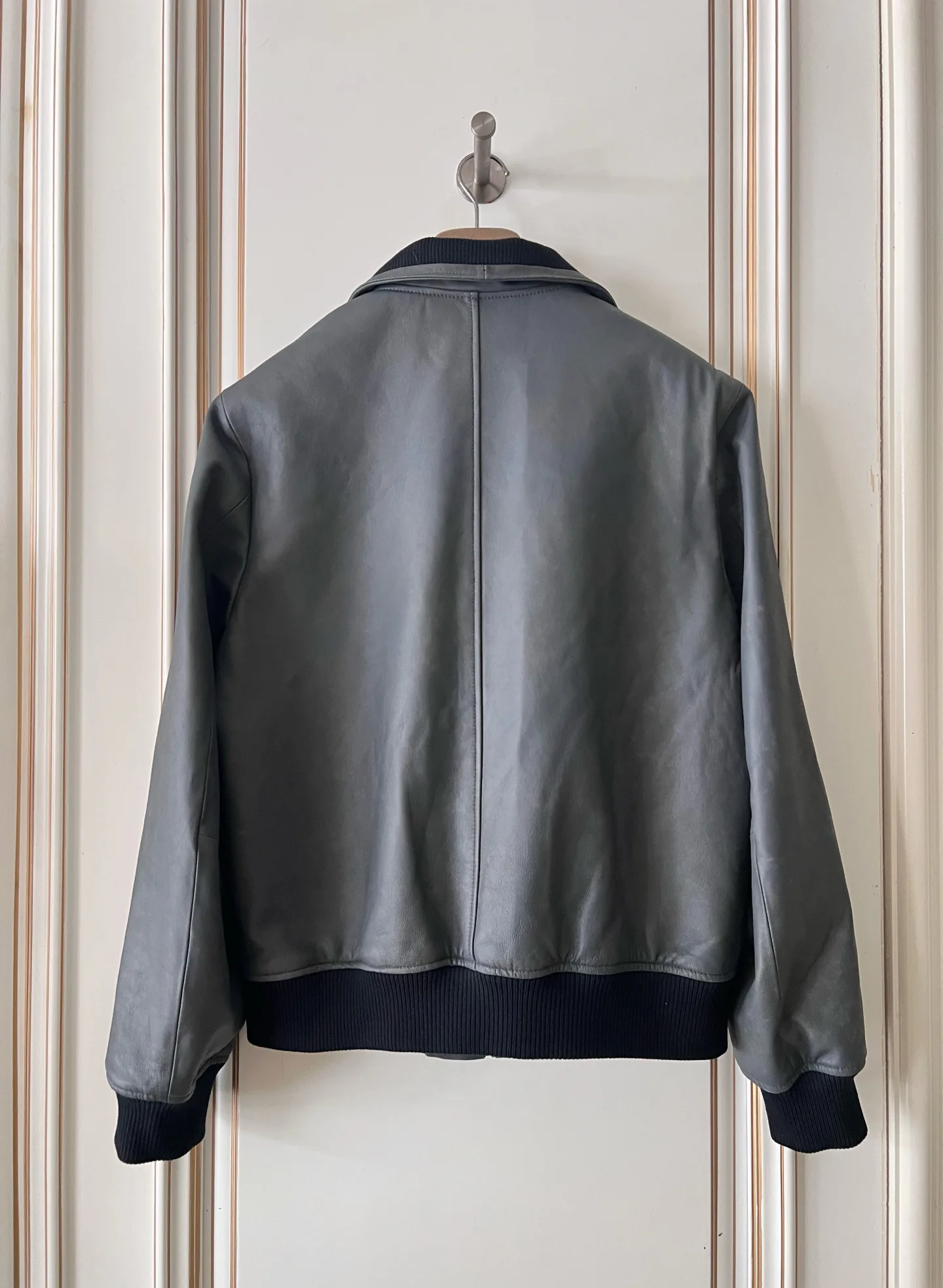 Women's Leather Jackets And Sheepskin Coats LOUIS VUITTON 18409012