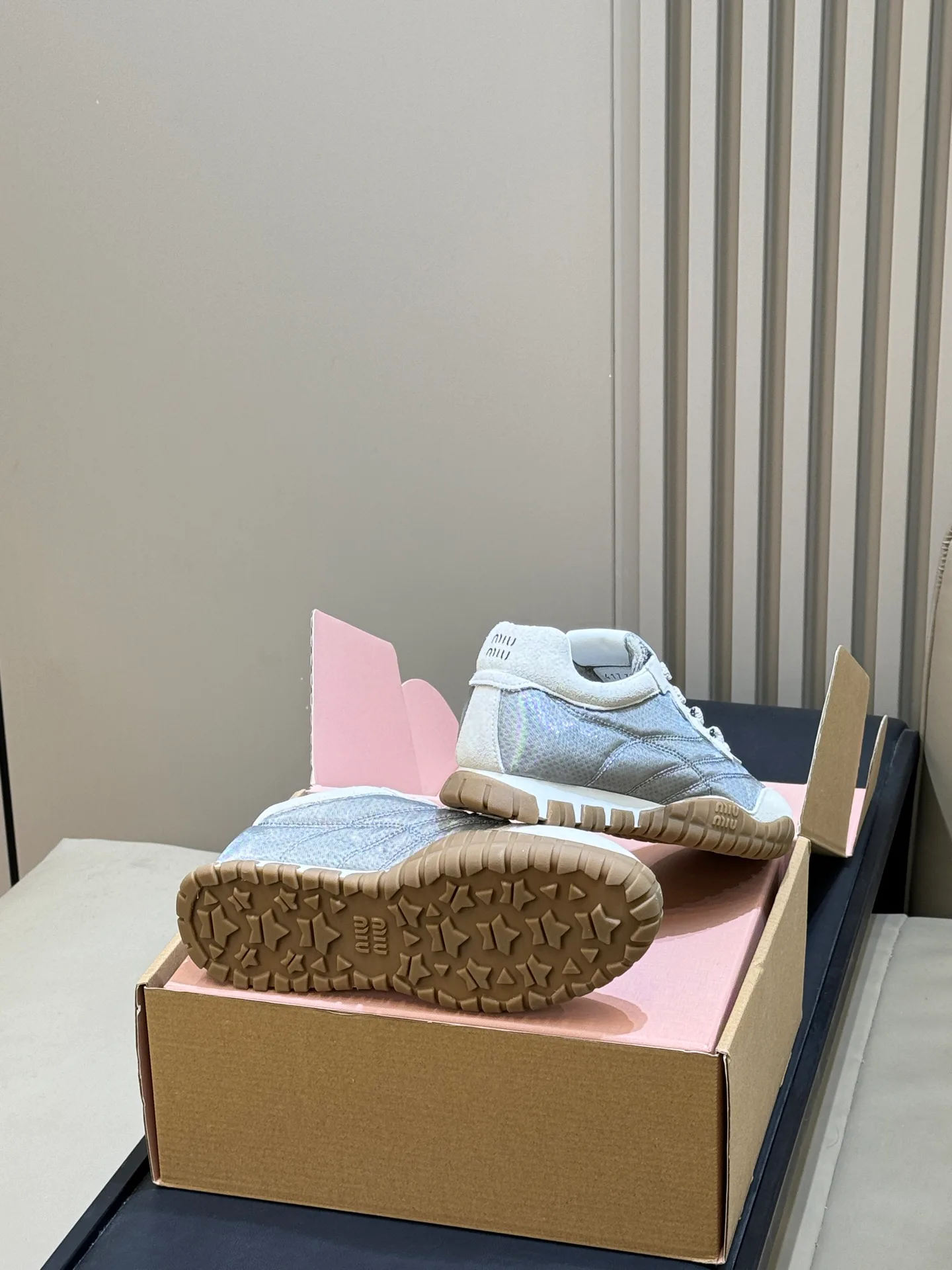 Women's Sneakers MIU MIU 18072947