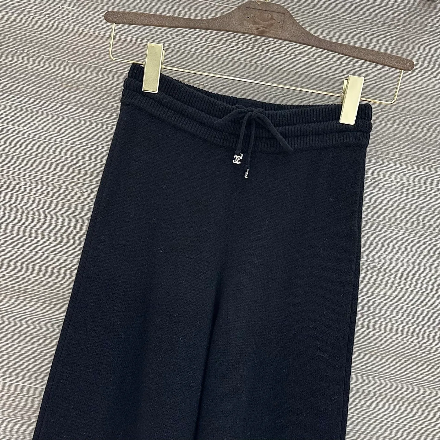 Women's Trousers CHANEL 18175838