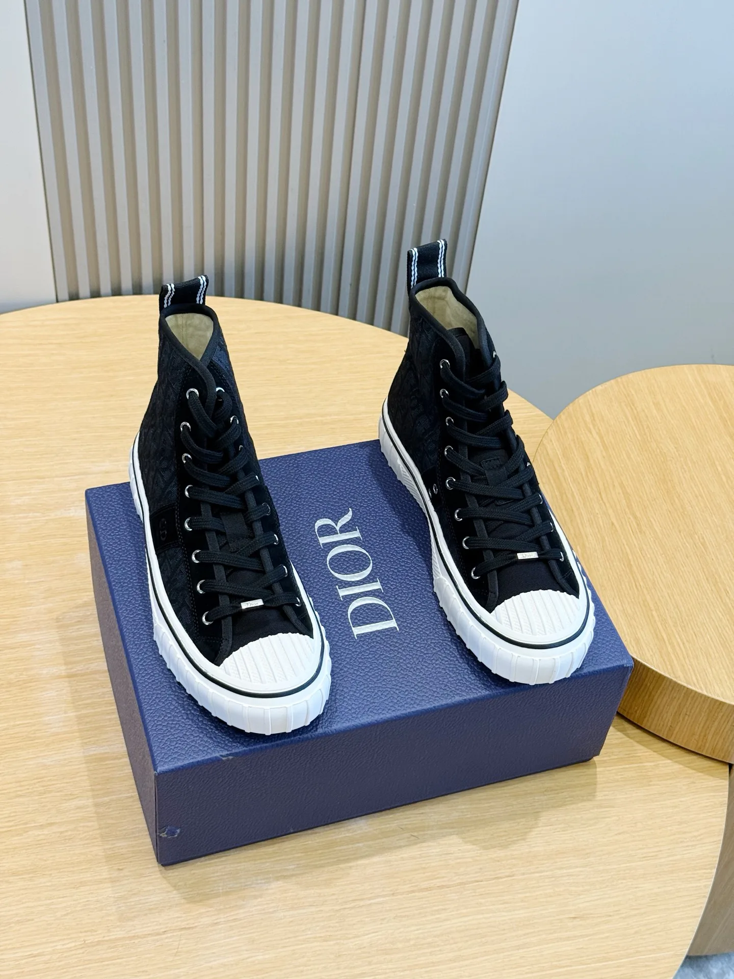 Men's Sneakers CHRISTIAN DIOR 18101576