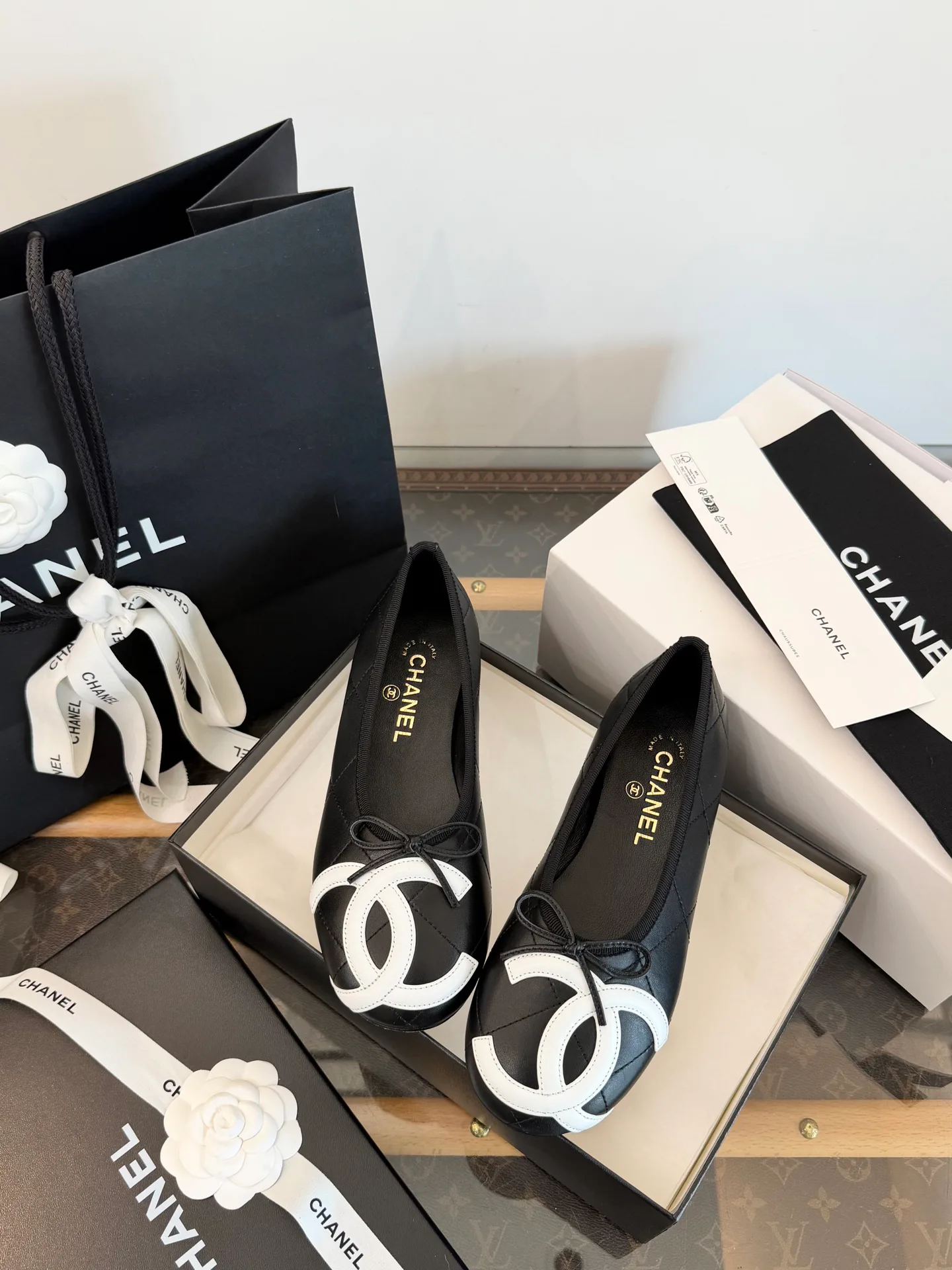 Women's Ballet Flats CHANEL 18133236
