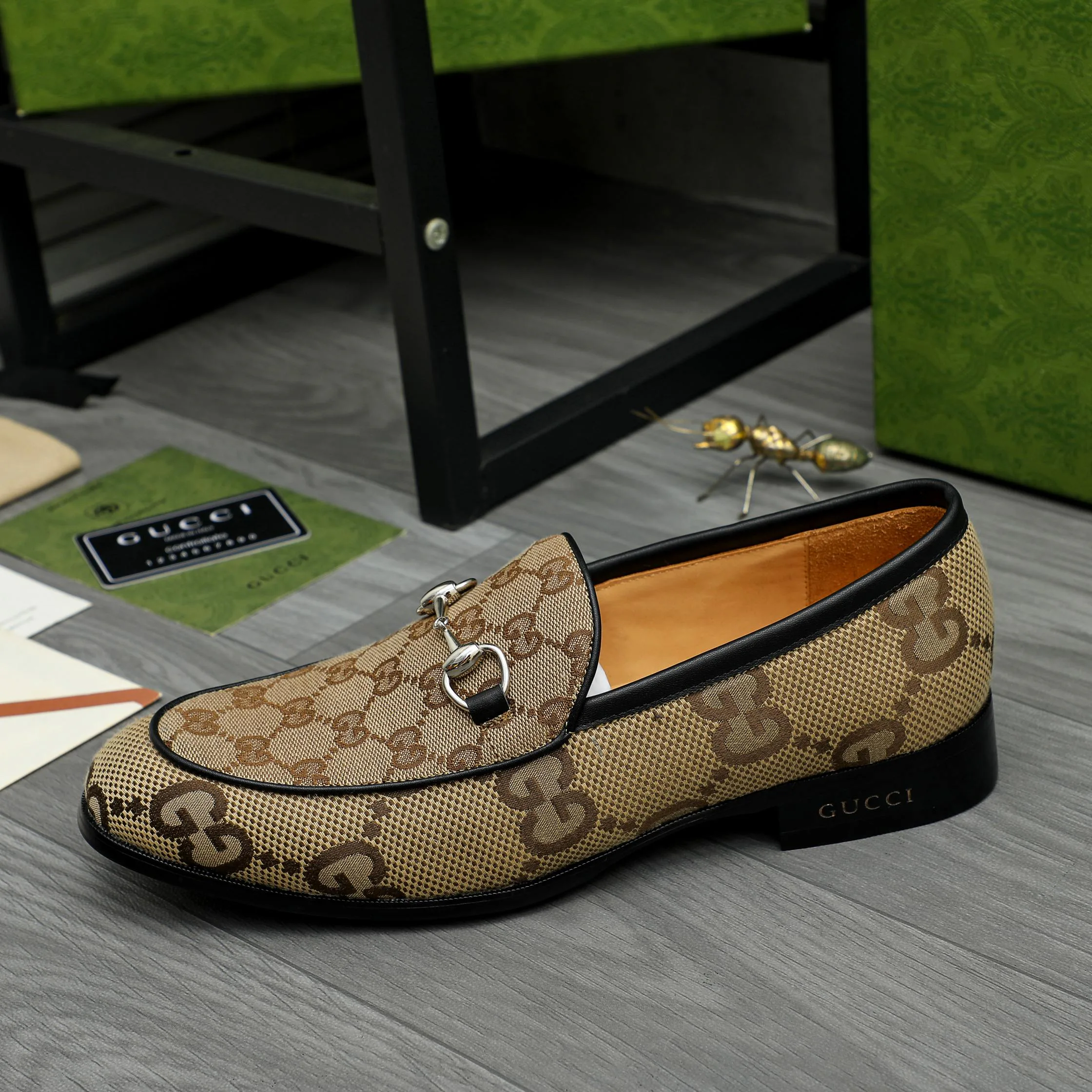 Men's Loafers And Dress Shoes GUCCI 18311612