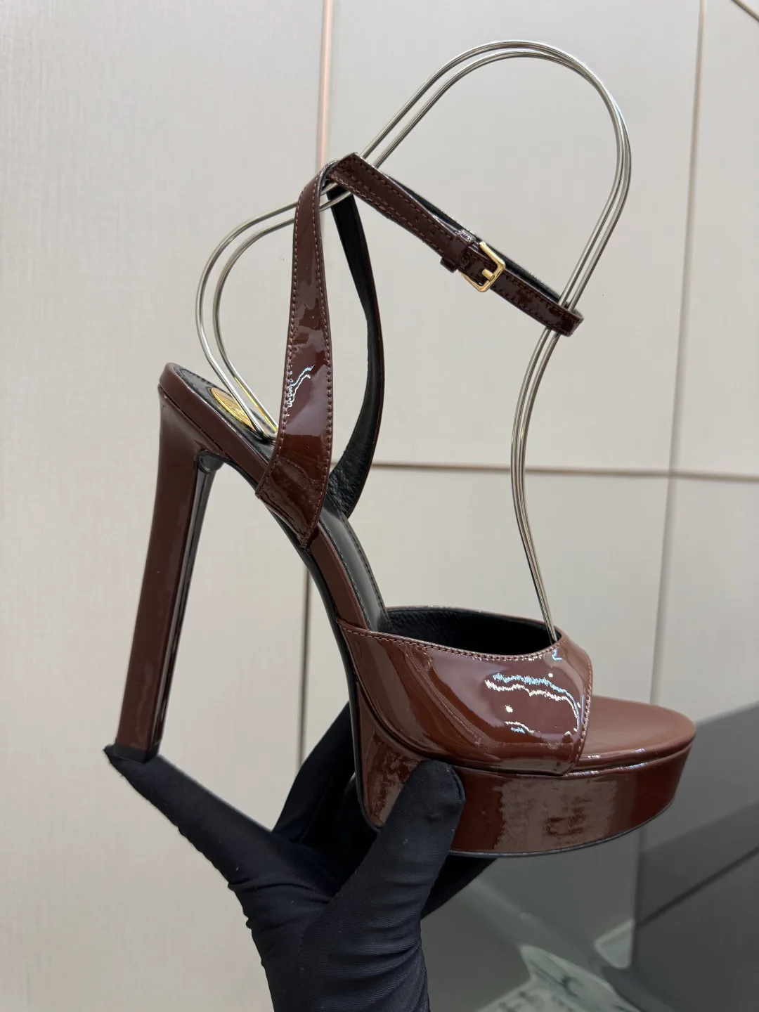 Women's Open-Toe Sandals SAINT LAURENT 18049020