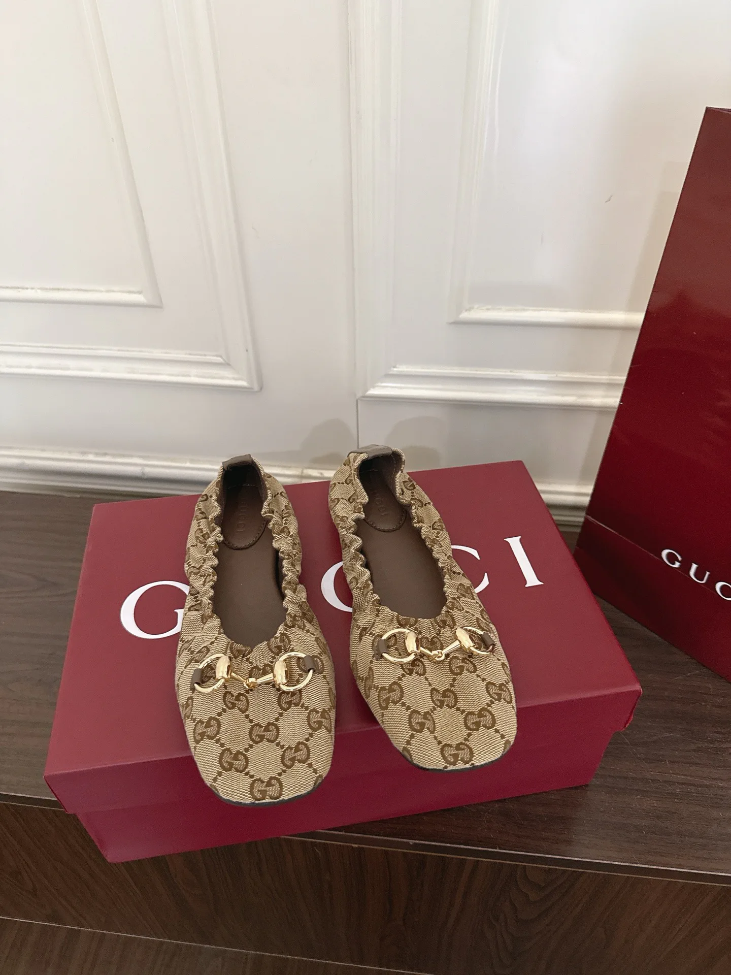 Women's Ballet Flats GUCCI 18135545