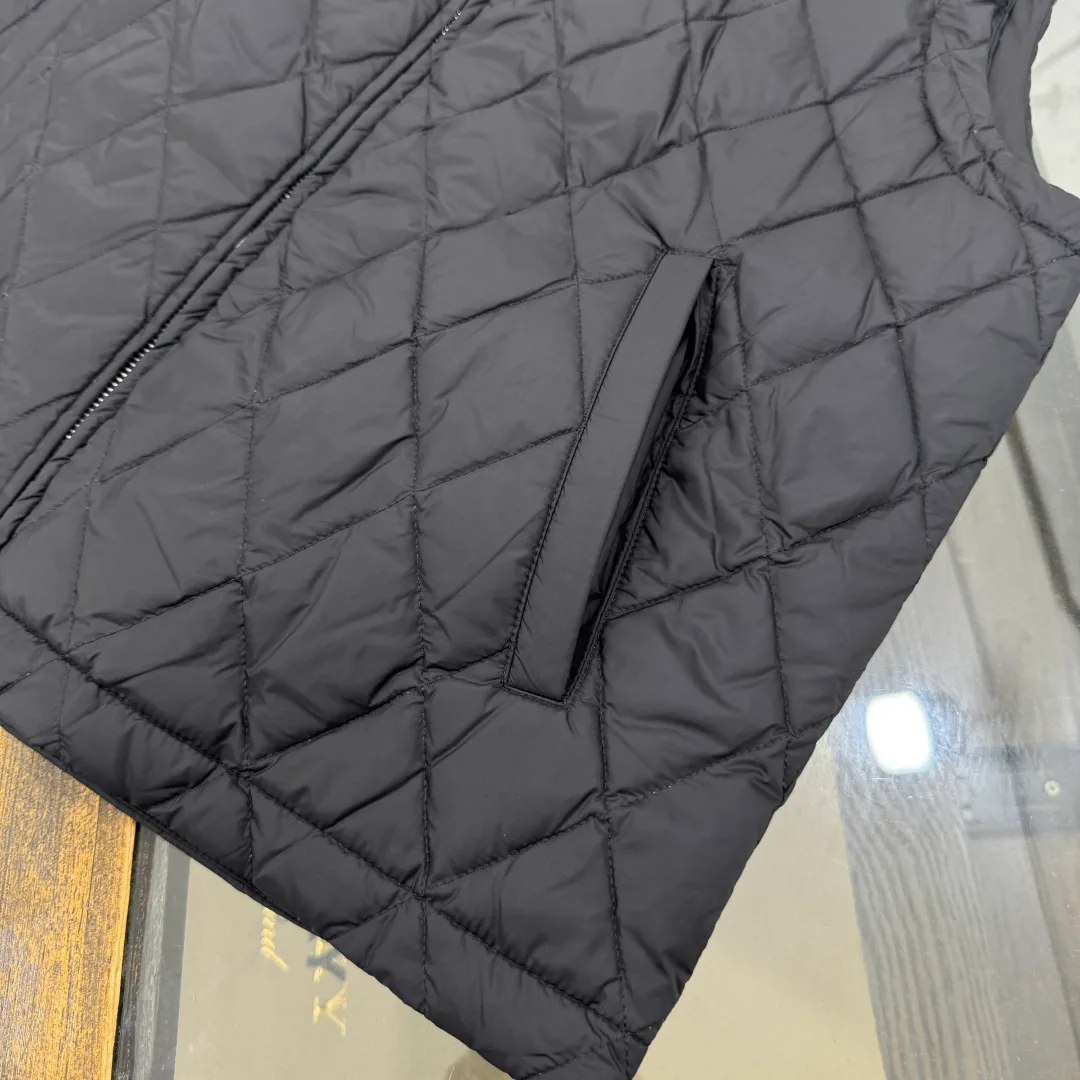Men's Vests PRADA 18001996