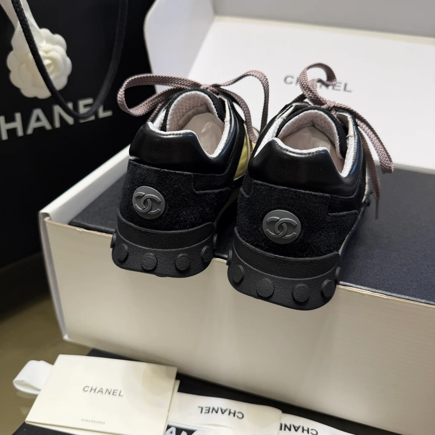 Women's Sneakers CHANEL 17877261