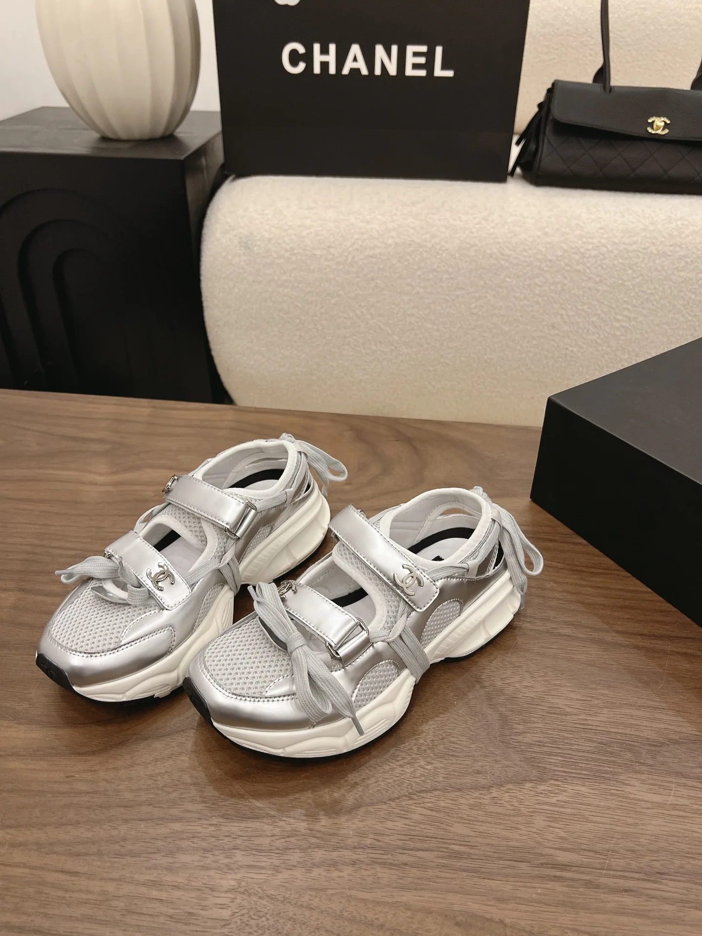 Women's Sneakers CHANEL 16915785