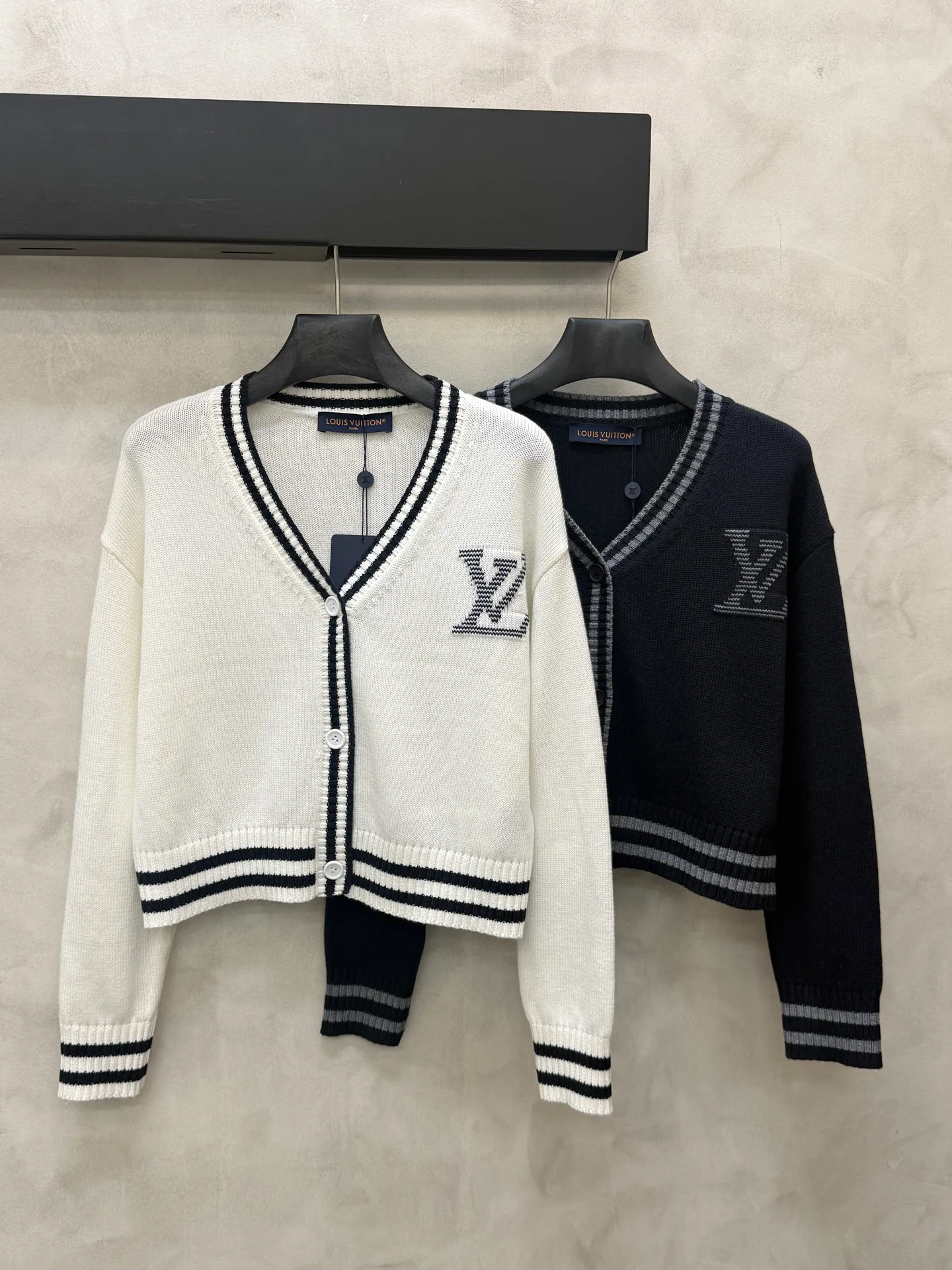 Women's Jumpers And Sweaters LOUIS VUITTON 18329764