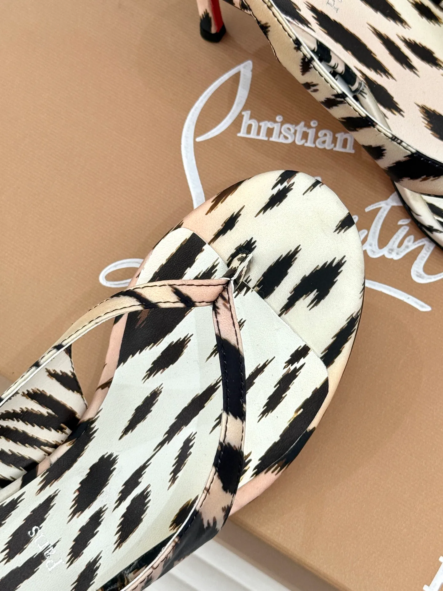 Women's Open-Toe Sandals CHRISTIAN LOUBOUTIN 18549077